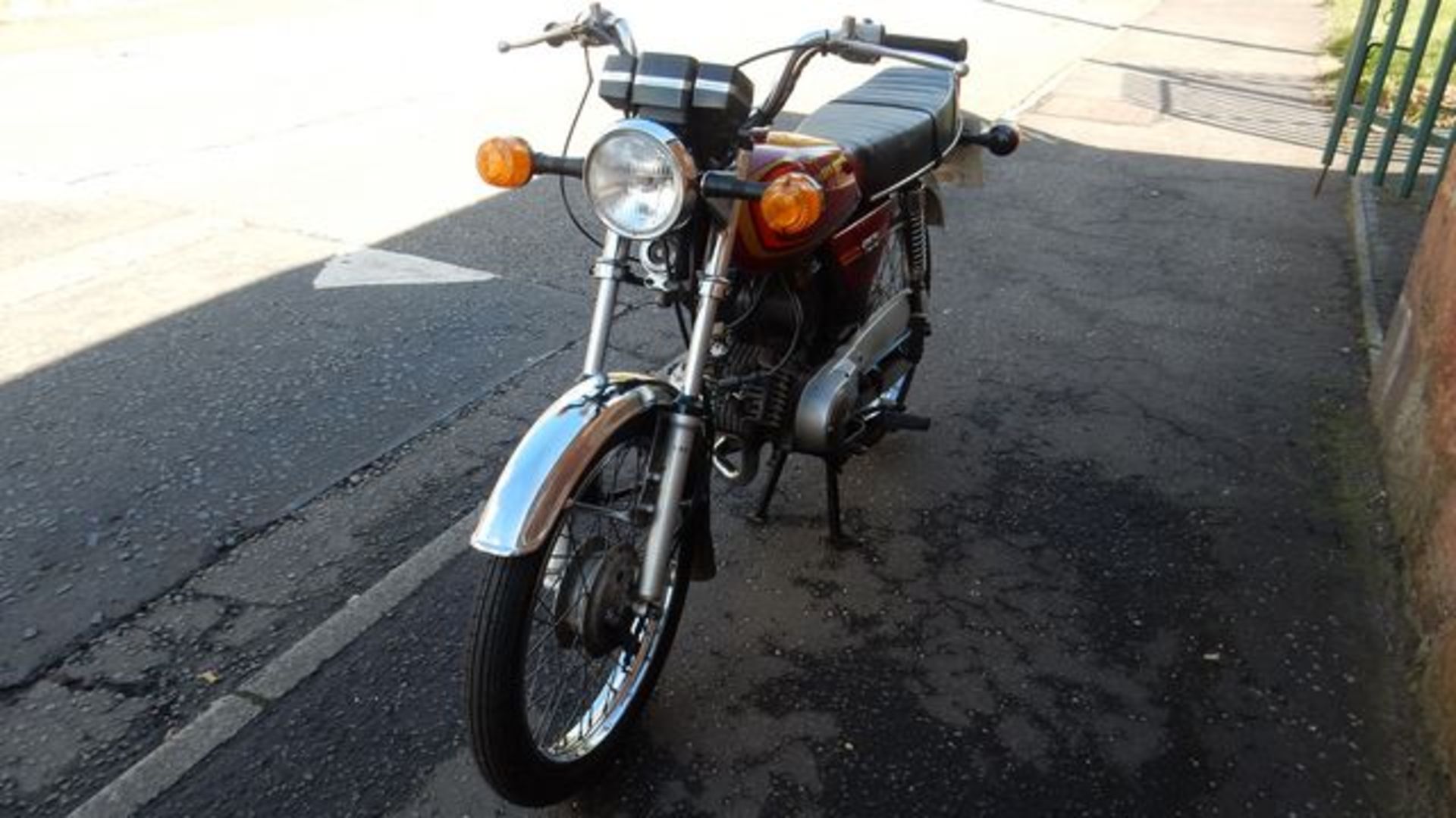 YAMAHA, YB100 - 97cc, Frame number 2U0327714 - "The big Fizzie" this example still bears the - Image 4 of 8