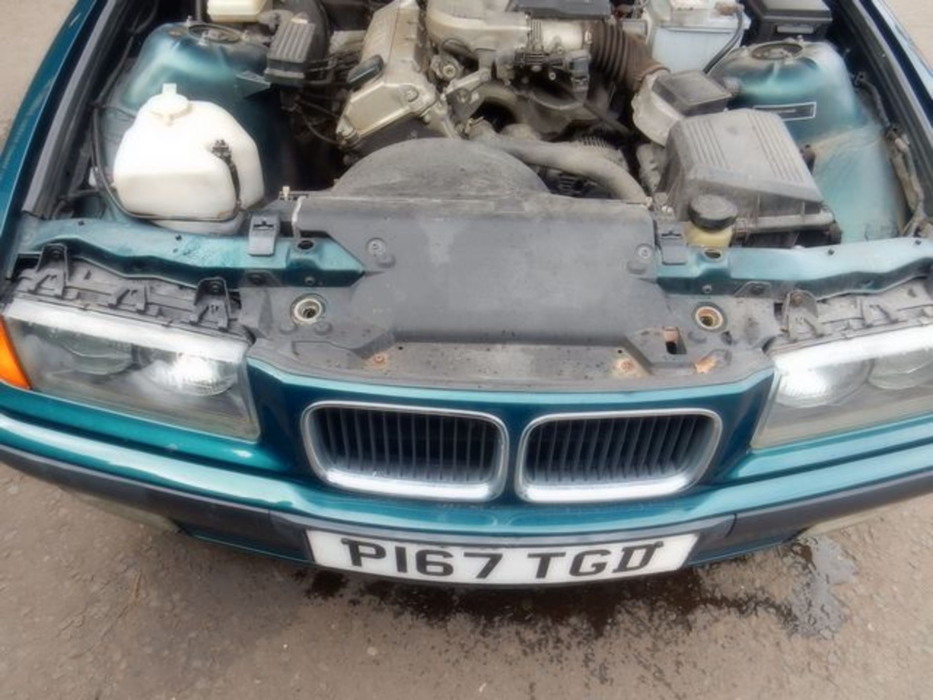 BMW, 316 I AUTO - 1596cc, Chassis number WBABE22050JE80761 - drove over 50 miles to the sale this - Image 28 of 43