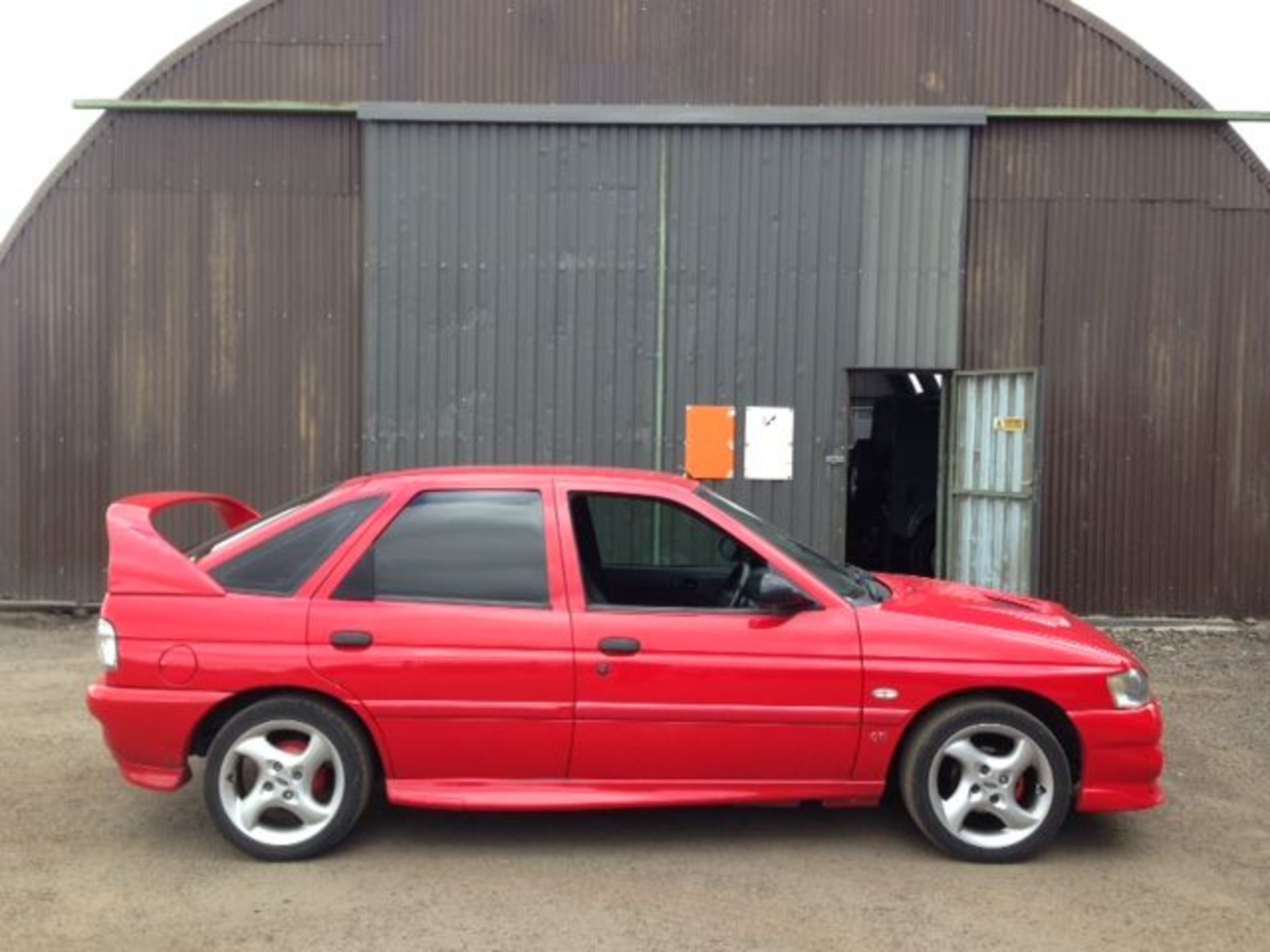 FORD, ESCORT GTI - 1796cc, Chassis number WF0AXXBBAAWL64662 - offered with partial history, and - Image 4 of 5