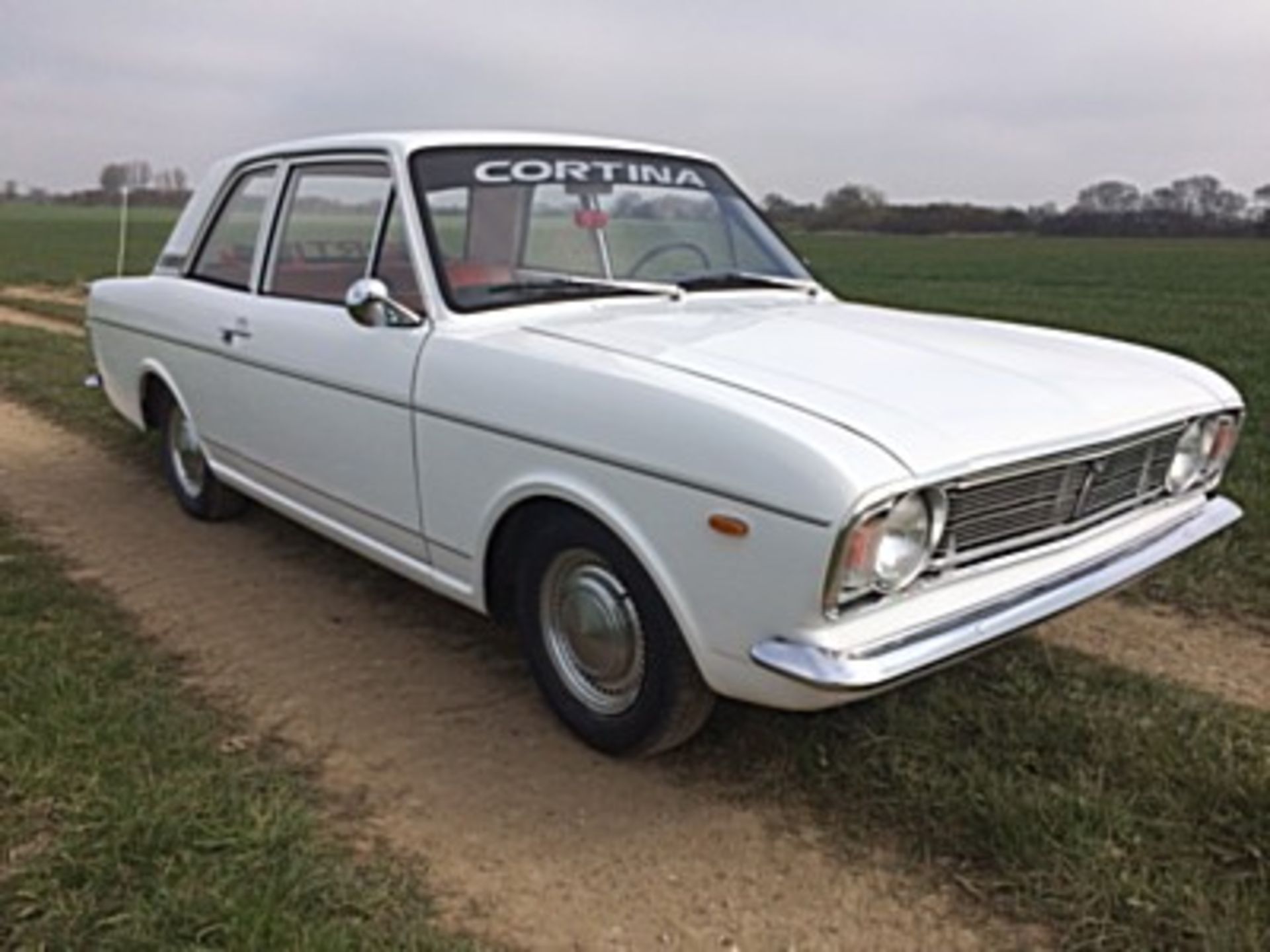 FORD, CORTINA 1300 DELUXE - 1298cc, Chassis number BA92GK90255 - the vendor informs us that this