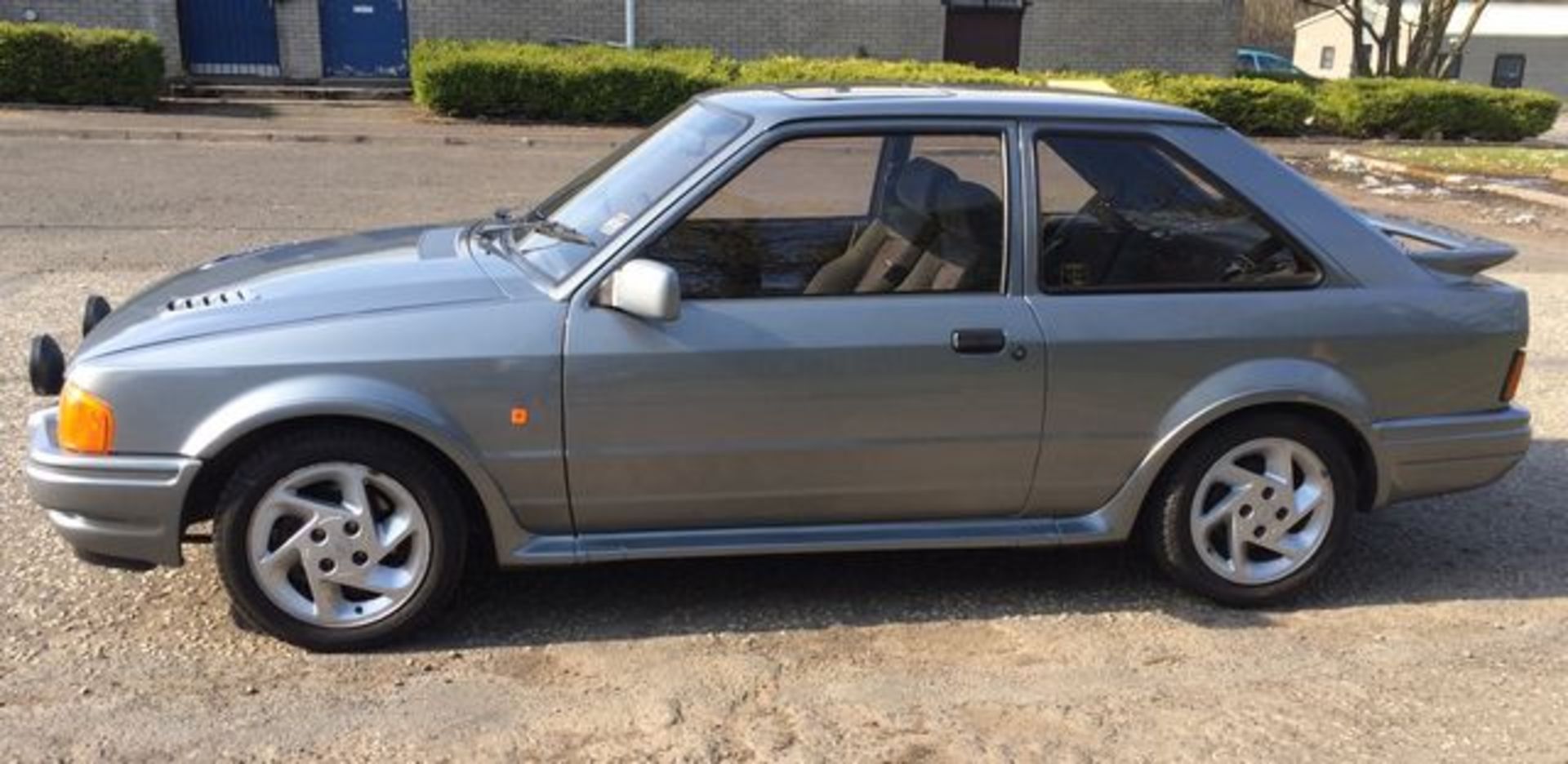 FORD, ESCORT RS TURBO - 1597cc, Chassis number WF0BXXGCABGU81844 - the vendor states this to be a - Image 3 of 7