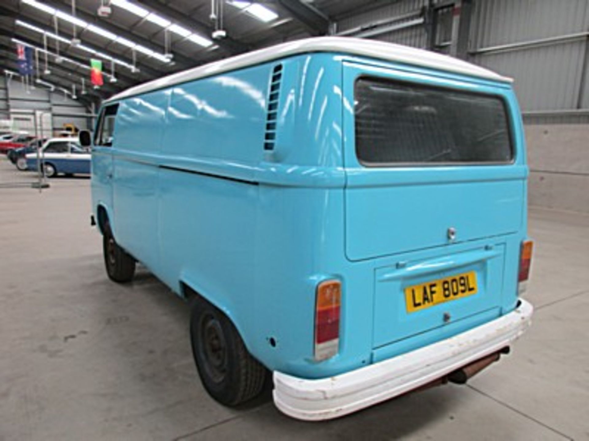 VOLKSWAGEN, T2 - 1629cc, Chassis number 2132251462 - this T2 Bay Window Van is a USA import. now - Image 21 of 25