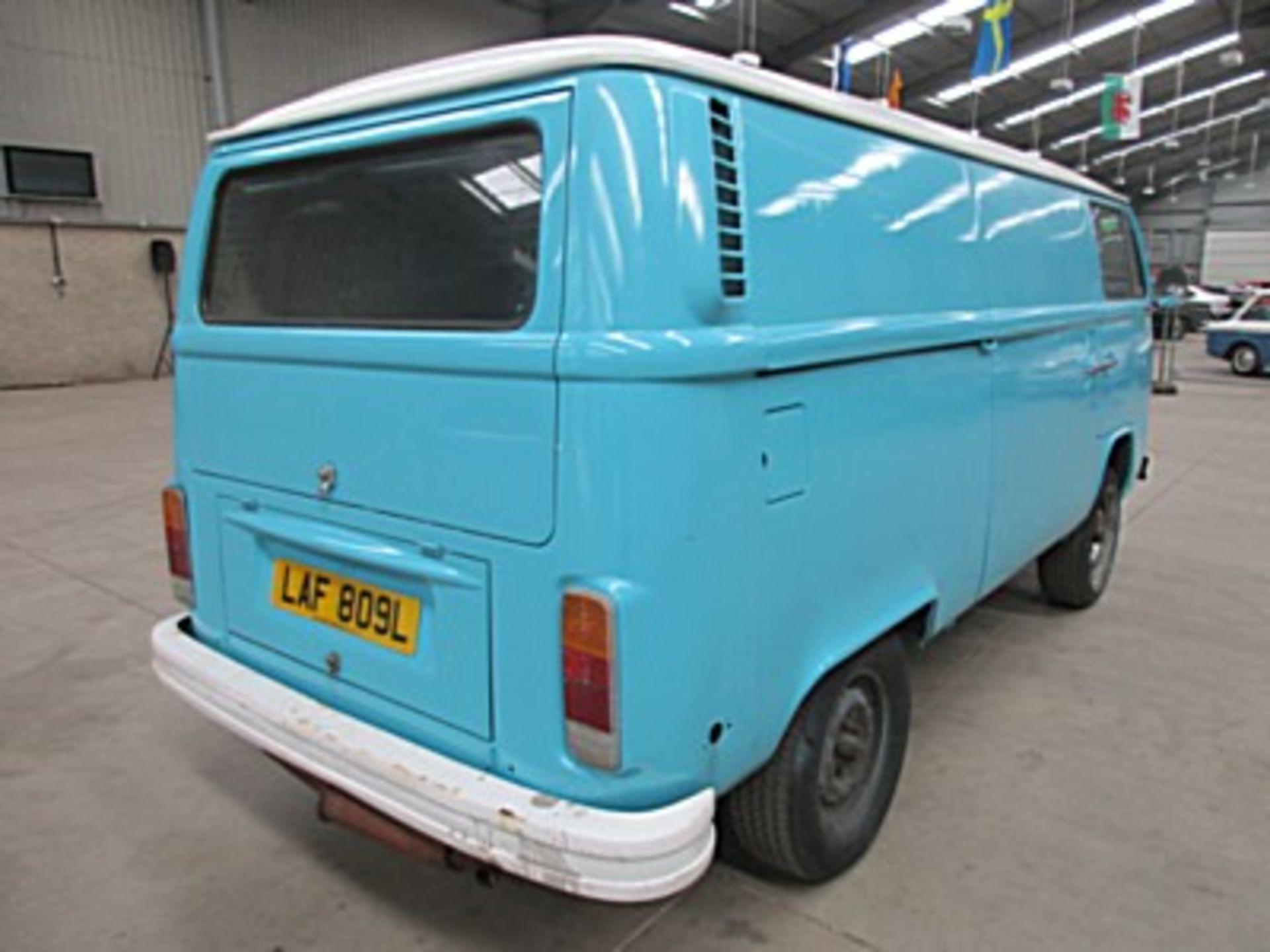VOLKSWAGEN, T2 - 1629cc, Chassis number 2132251462 - this T2 Bay Window Van is a USA import. now - Image 22 of 25