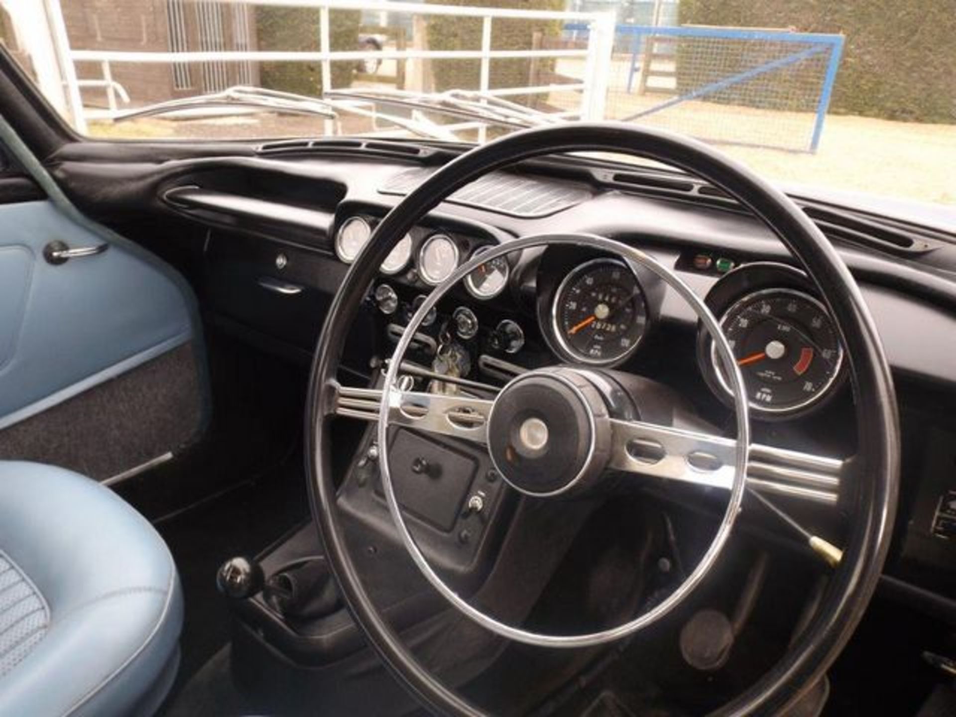 HUMBER, SCEPTRE MKII - 1725cc, Chassis number B1320056320DHS0 - this is a Mark II example which - Image 6 of 18