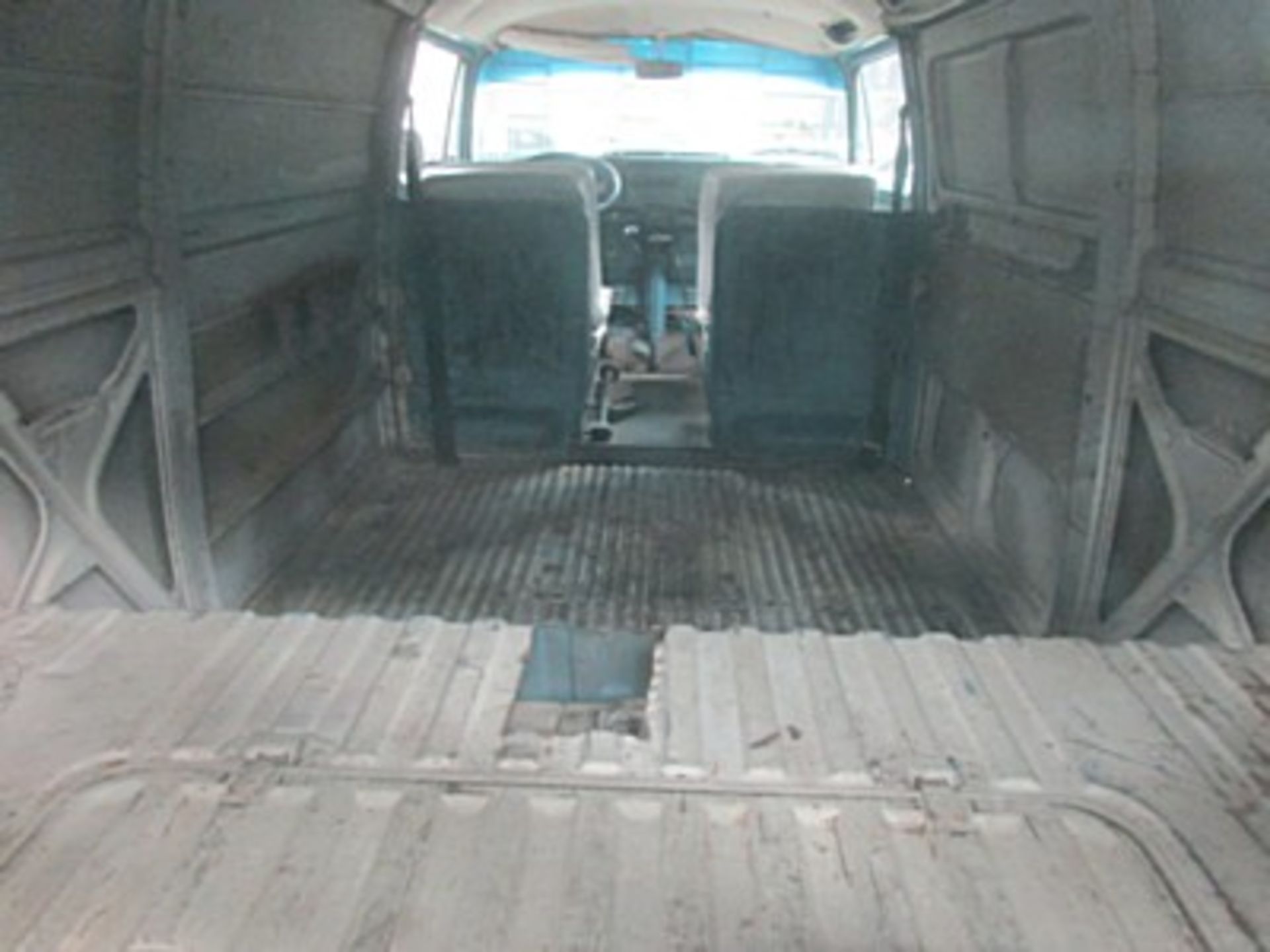 VOLKSWAGEN, T2 - 1629cc, Chassis number 2132251462 - this T2 Bay Window Van is a USA import. now - Image 23 of 25