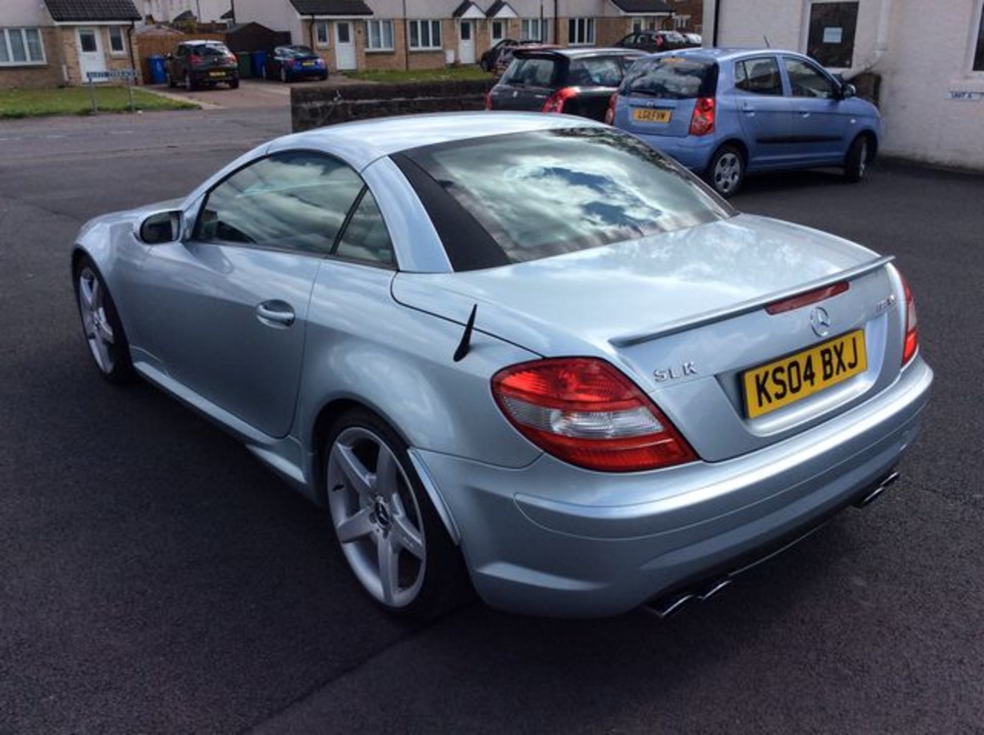 MERCEDES, SLK 350 AUTO - 3498cc, Chassis number WDB1714562F014423 - this highly appointed example - Image 3 of 3