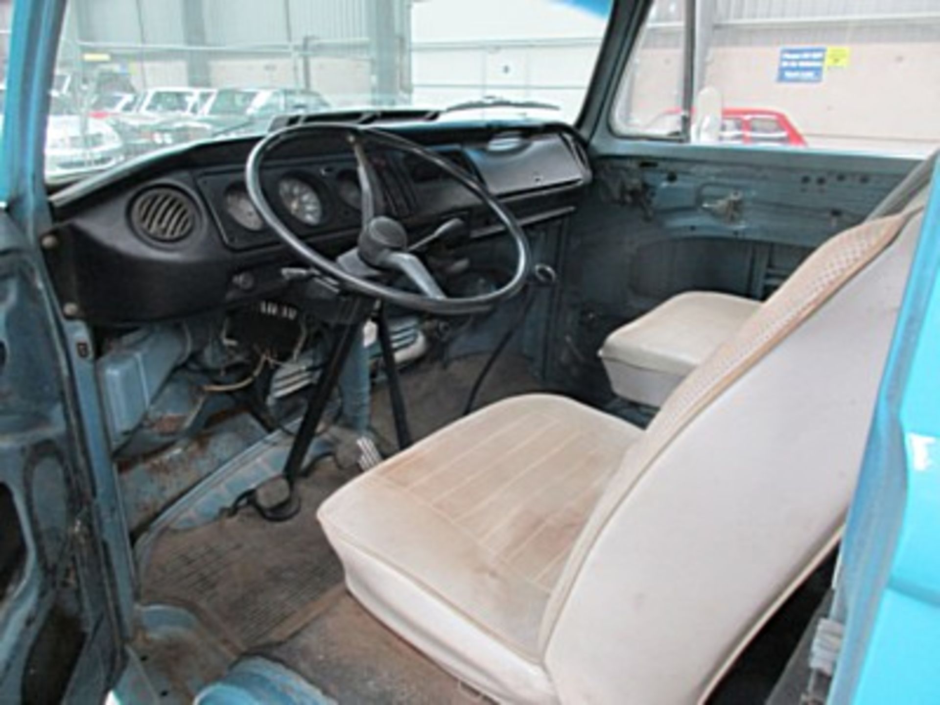 VOLKSWAGEN, T2 - 1629cc, Chassis number 2132251462 - this T2 Bay Window Van is a USA import. now - Image 20 of 25