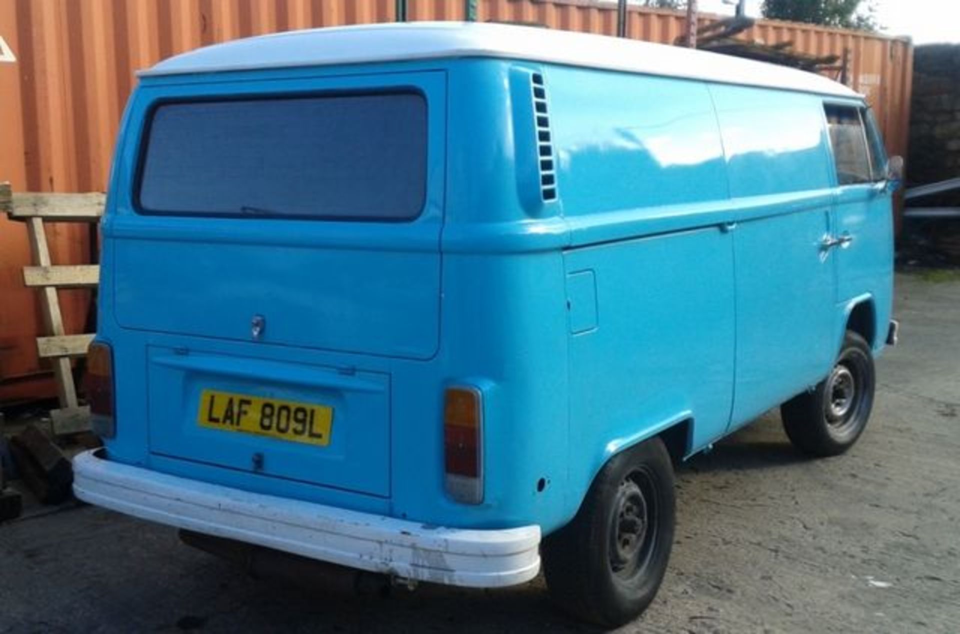 VOLKSWAGEN, T2 - 1629cc, Chassis number 2132251462 - this T2 Bay Window Van is a USA import. now - Image 8 of 25
