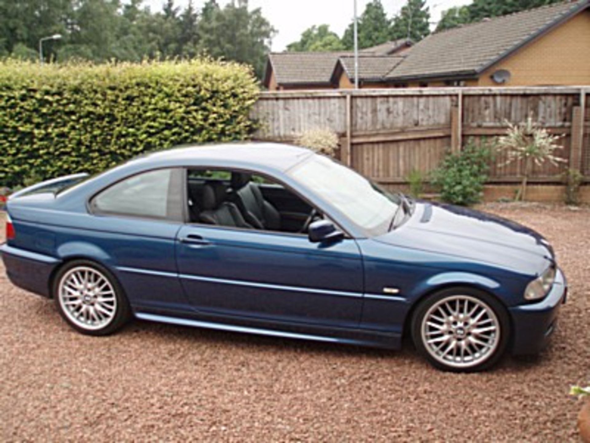 BMW, 330 CI SPORT - 2979cc, Chassis number WBABN52010JU61803 - supplied by Holland Park on March - Image 3 of 9