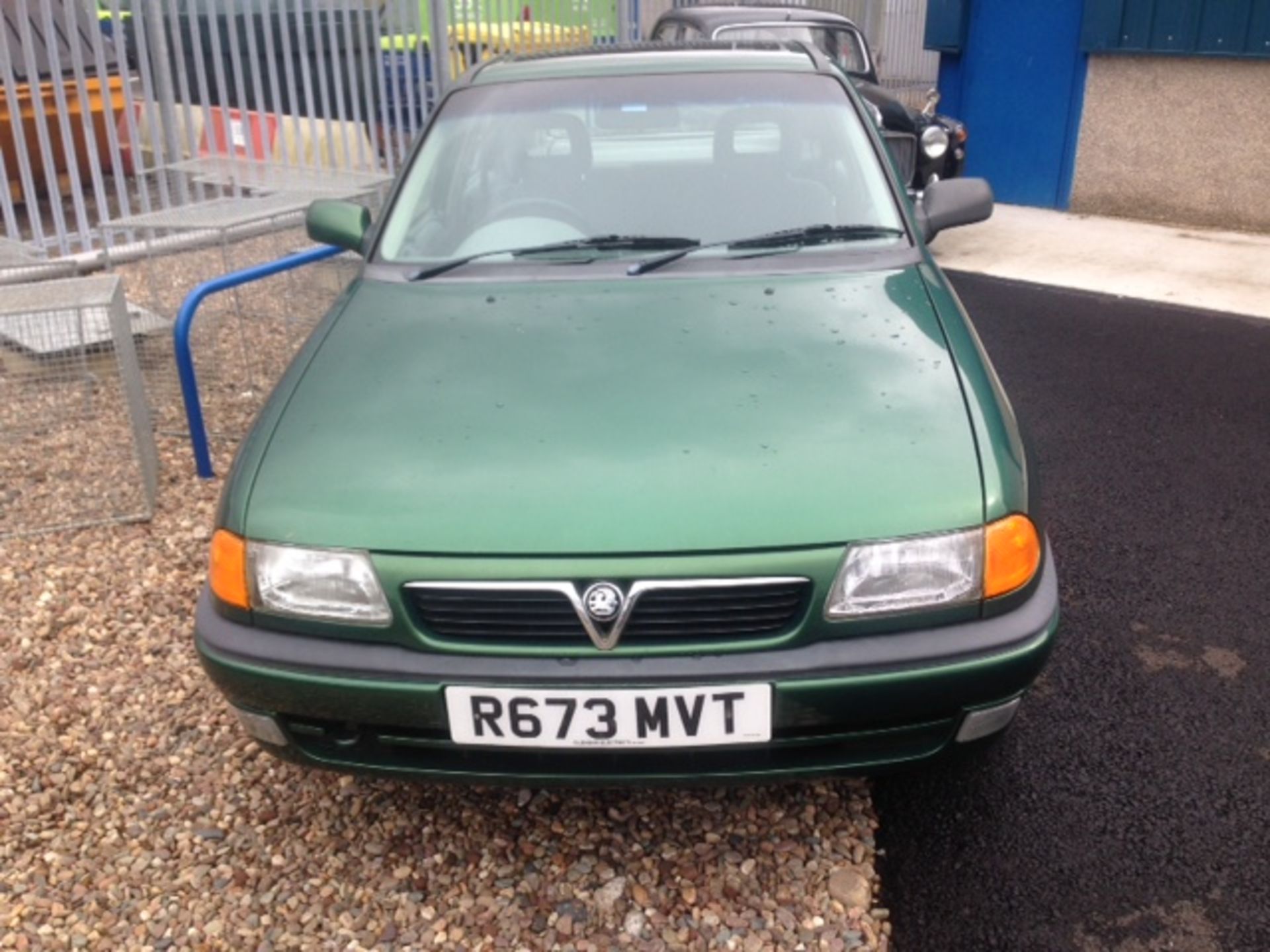 VAUXHALL, ASTRA LS - 1598cc, Chassis number W0L0TFF68W8058251 - presented in Rio Verde Green - Image 3 of 3