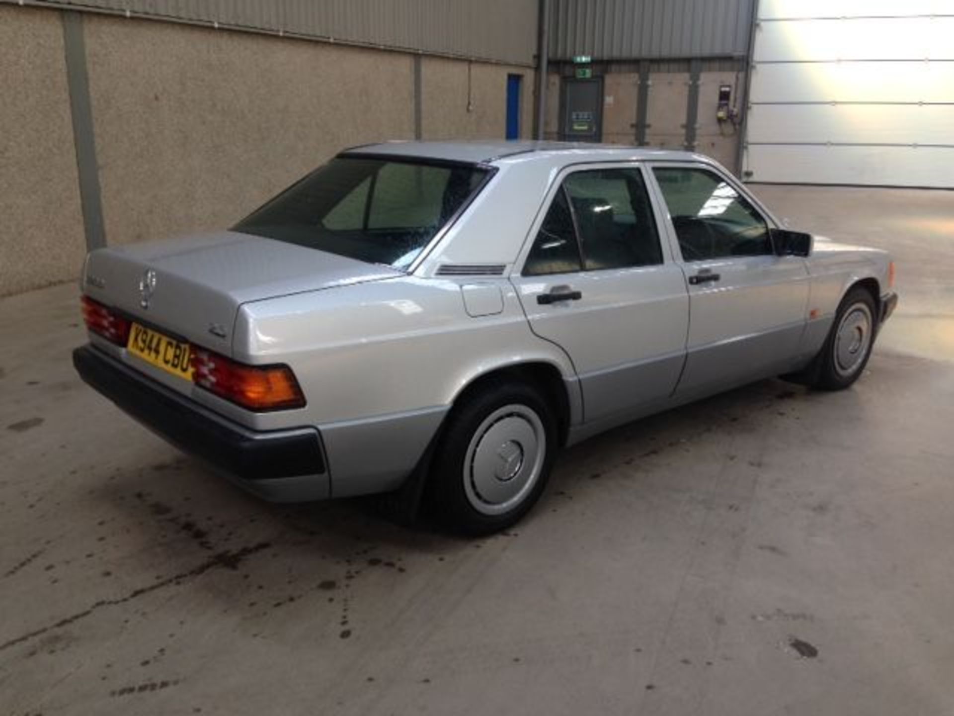 MERCEDES, 190E AUTO - 1997cc, Chassis number WDB2010242G029483 - first registered on January 25th - Image 4 of 22