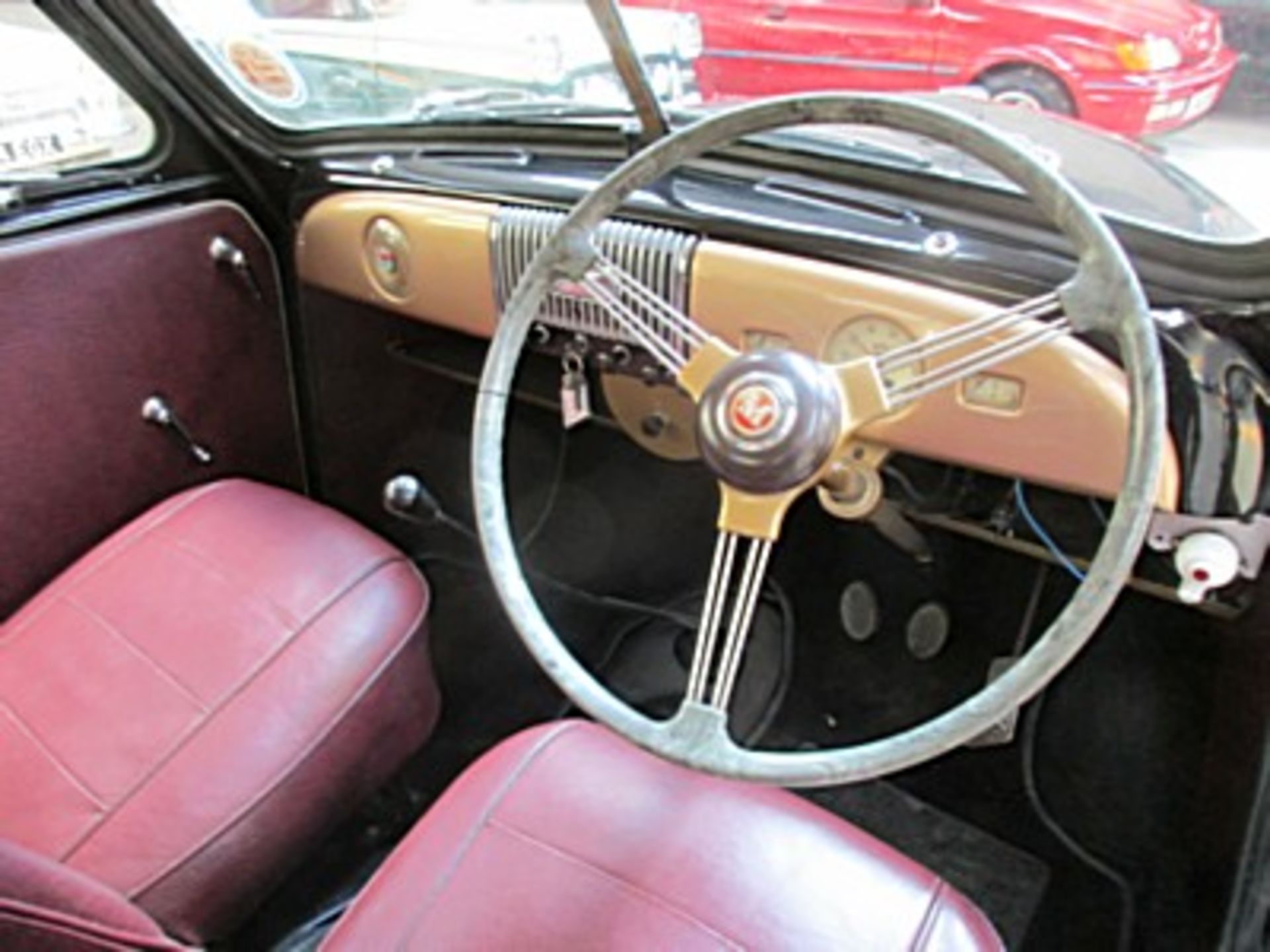 MORRIS, MINOR, Chassis number FBE11185213 - this example was manufactured during 1953, and has - Image 16 of 26