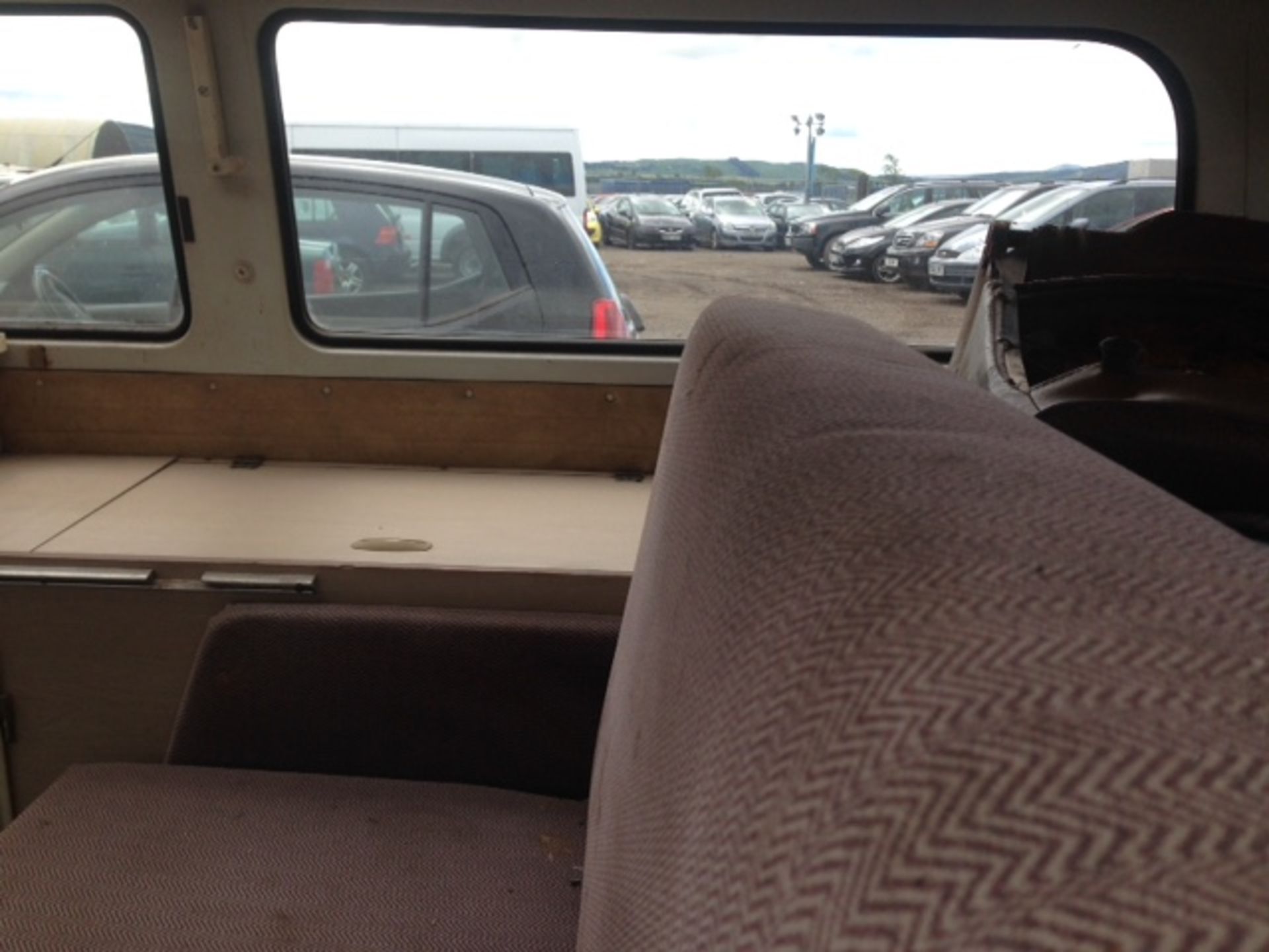 VOLKSWAGEN, T2 - 1584cc, Chassis number 2322053753 - this example requires restoration but appears - Image 8 of 12