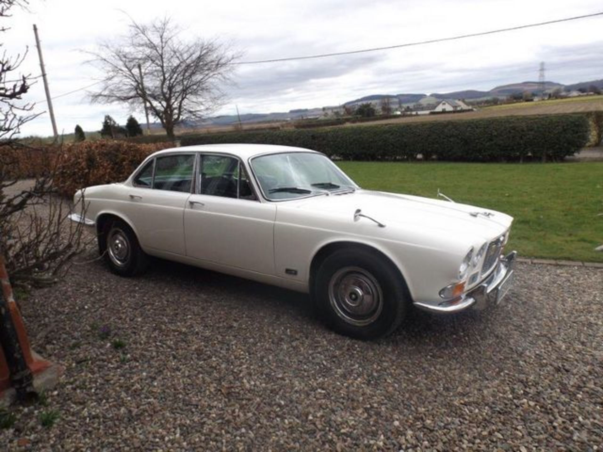 JAGUAR, XJ6 4.2 - 4235cc, Chassis number 1L23839BW - offered with a Northern Irish Vehicle Test - Image 2 of 14