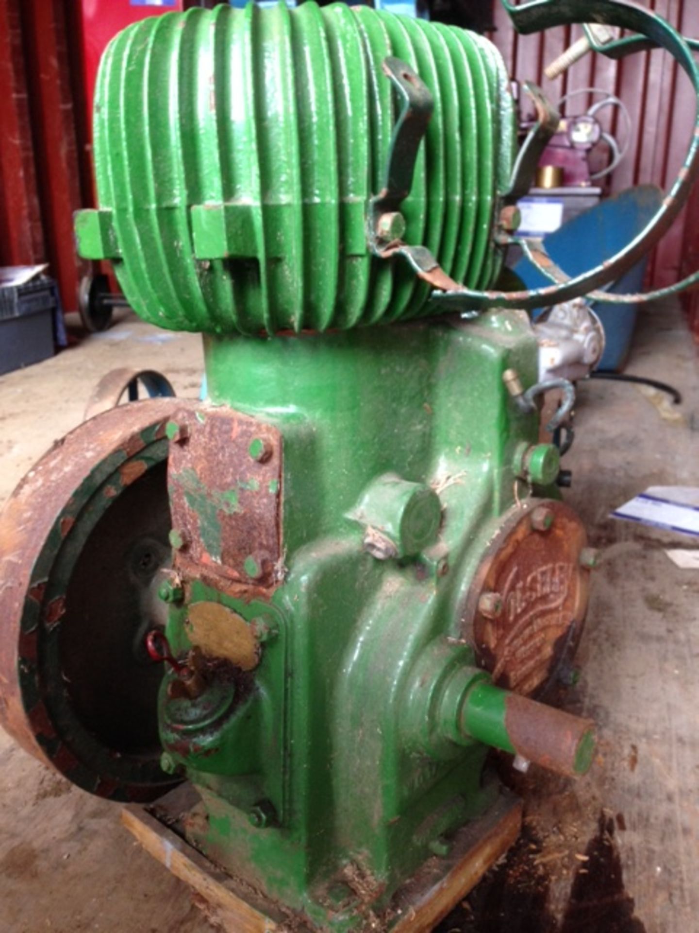 WOLSELEY WD8 1.5HP STATIONARY ENGINE SERIAL NUMBER 24927,