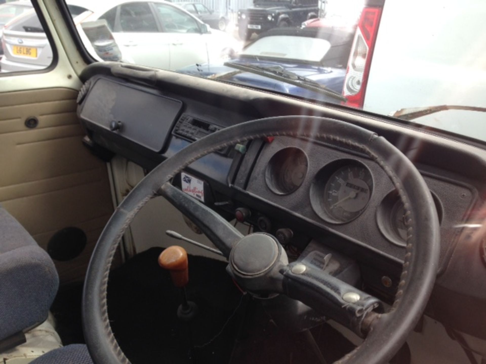 VOLKSWAGEN, T2 - 1584cc, Chassis number 2322053753 - this example requires restoration but appears - Image 11 of 12