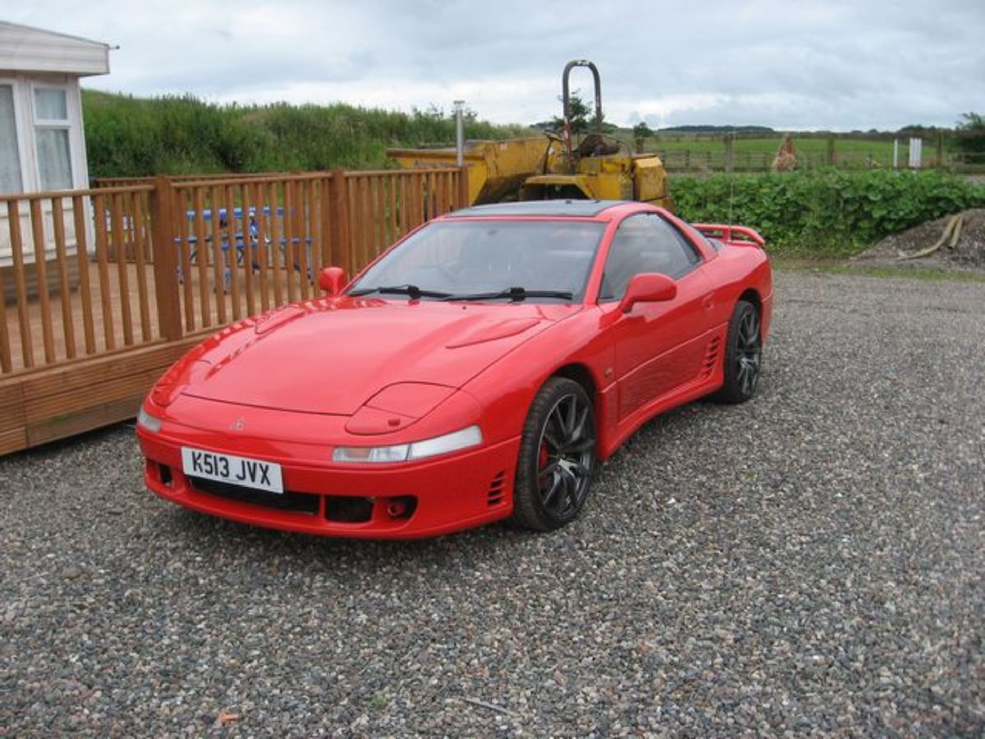 MITSUBISHI, 3000 GT V6 TURBO - 2972cc, Chassis number JMAMNZ16APY000228 - presented with an - Image 2 of 17