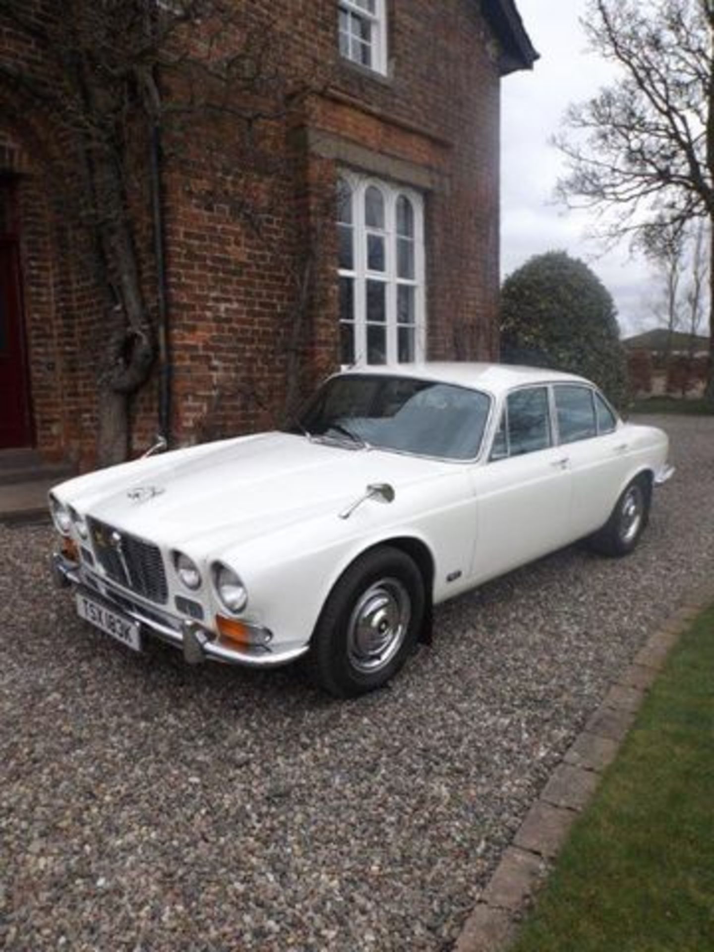 JAGUAR, XJ6 4.2 - 4235cc, Chassis number 1L23839BW - offered with a Northern Irish Vehicle Test - Image 8 of 14