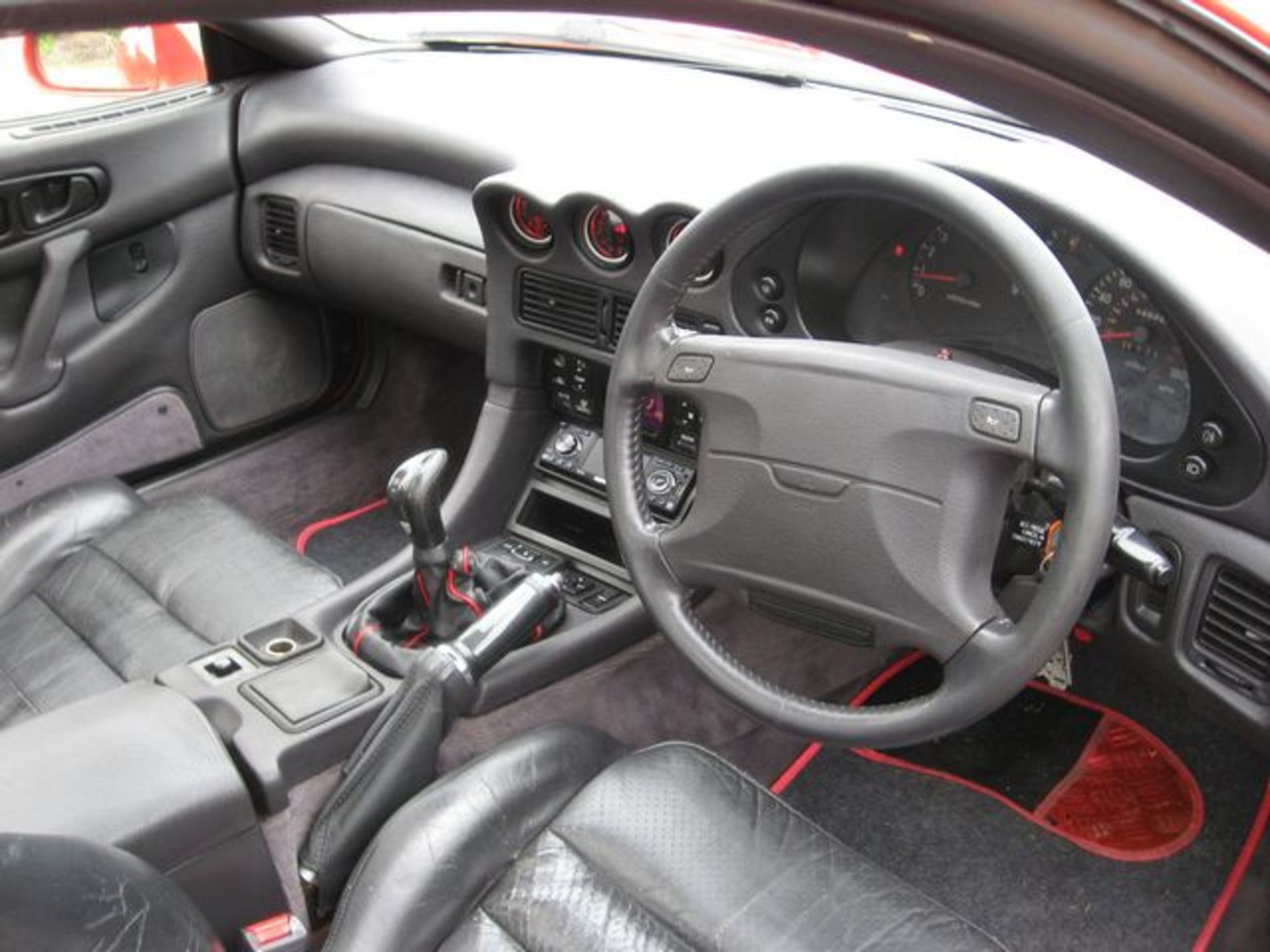 MITSUBISHI, 3000 GT V6 TURBO - 2972cc, Chassis number JMAMNZ16APY000228 - presented with an - Image 9 of 17