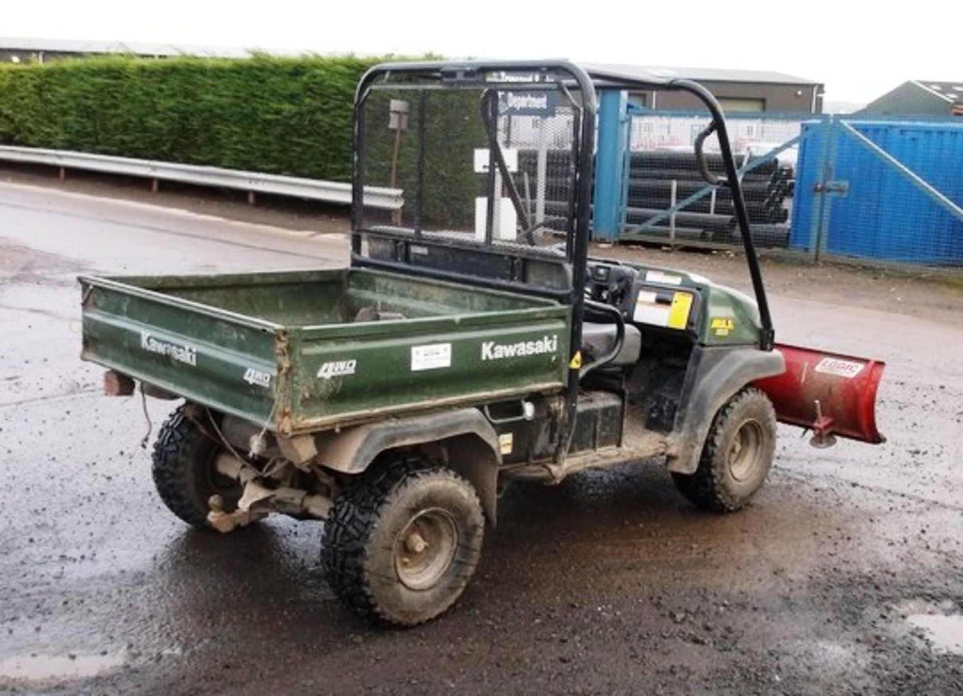 2004 KAWASAKI MULE 3010, 339 HOURS C/W LOGIC SNOW PLOUGH - Image 4 of 9