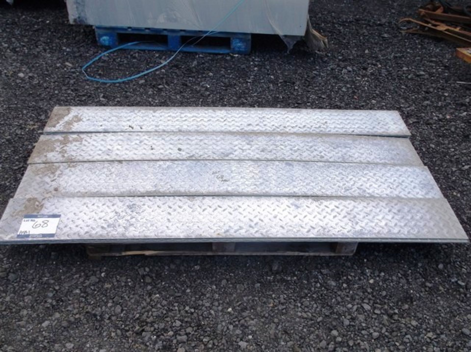 1 X PALLET GALVANISED CHECKER PLATE