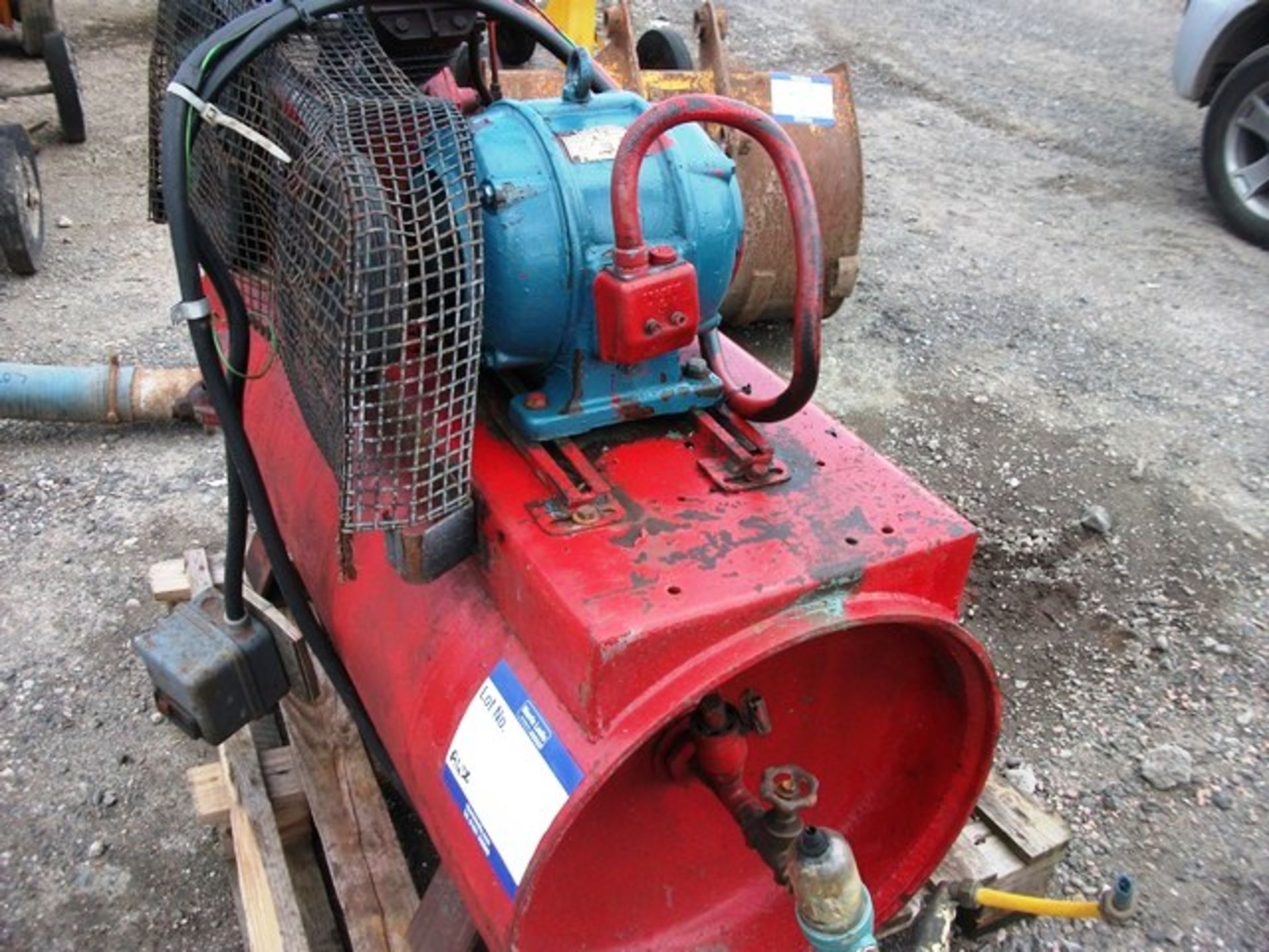 AIR COMPRESSOR - Image 6 of 12