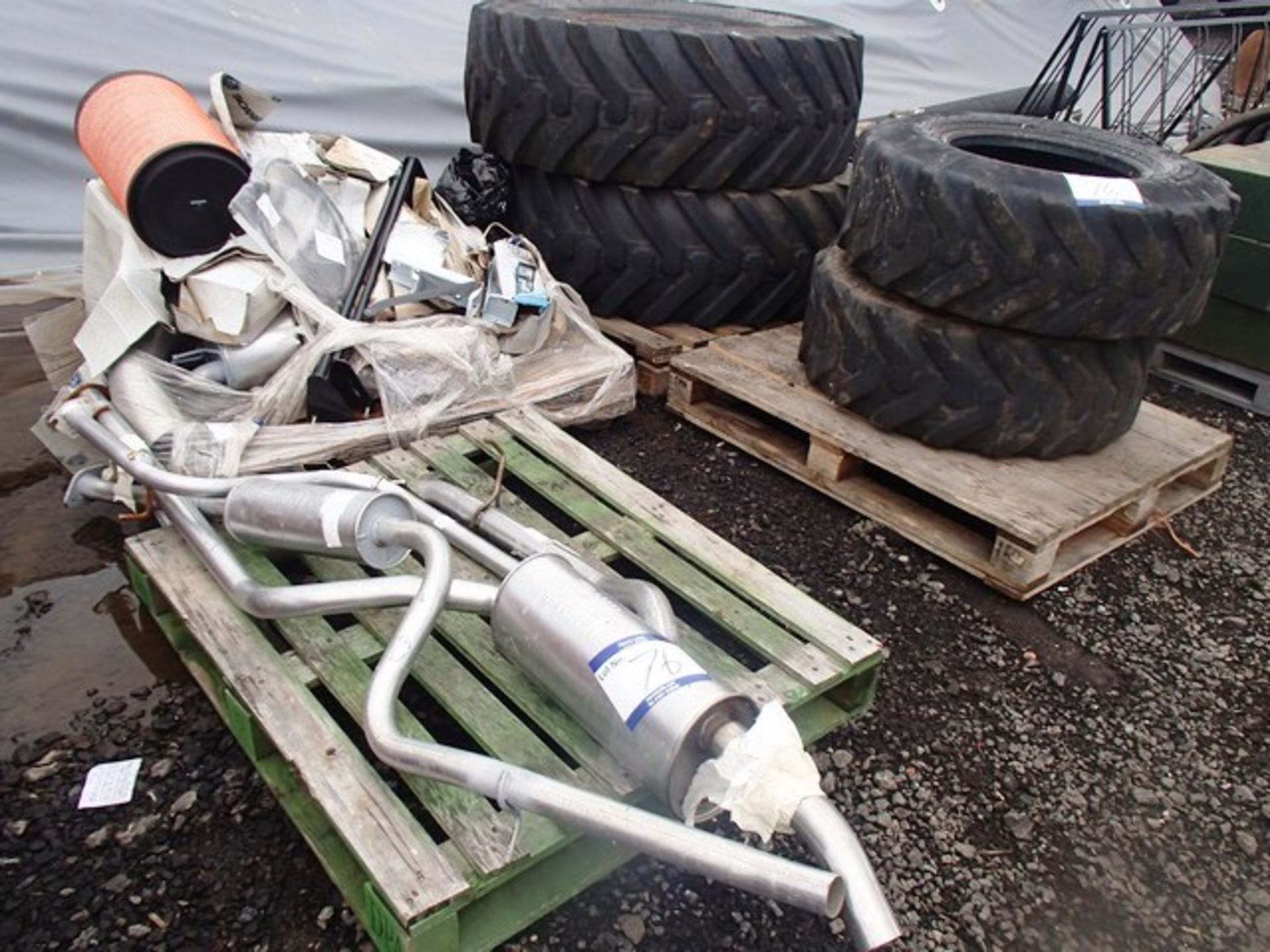 NO 5 EXHAUSTS, PALLET NO 11 VARIOUS TRUCK PARTS, PART WORN TYRES (PAIR) MICHELIN POWER CL SIZE 340/ - Image 2 of 2