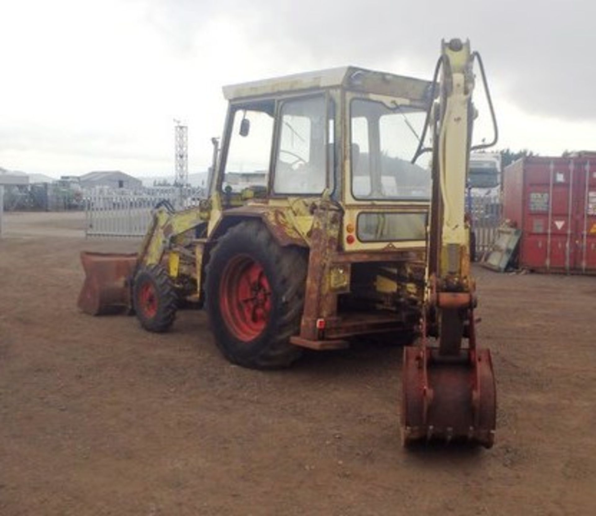 C1972/1973 HYMAC 270 BACKHOE LOADER, SN 207-270, 4182 HOURS (NOT VERIFIED), ENGINE NO C407354, - Image 8 of 14