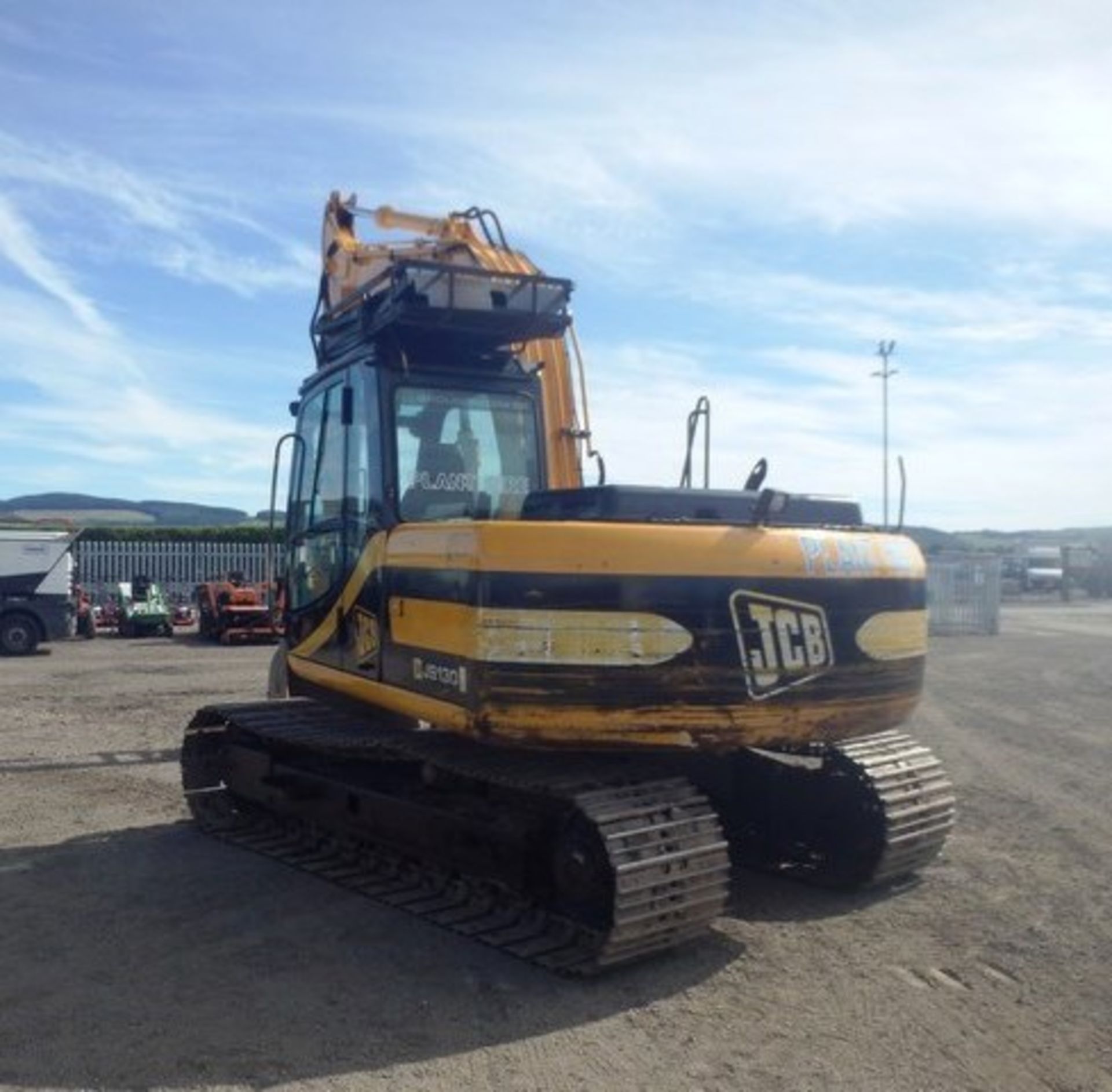 2003 JCB JS130 EXCAVATOR, SN 0890840, 12800 HOURS (NOT VERIFIED), TWO BUCKETS, FITTED WITH QUICK - Image 13 of 15