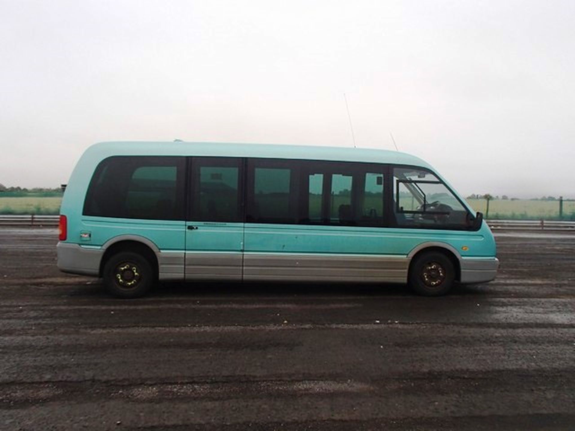 OPTARE MODEL ALERO - 2800ccBody: 2 Dr MinibusColor: GreenFirst Reg: 01/11/2004Doors: 2MOT: 12/10/ - Image 9 of 14