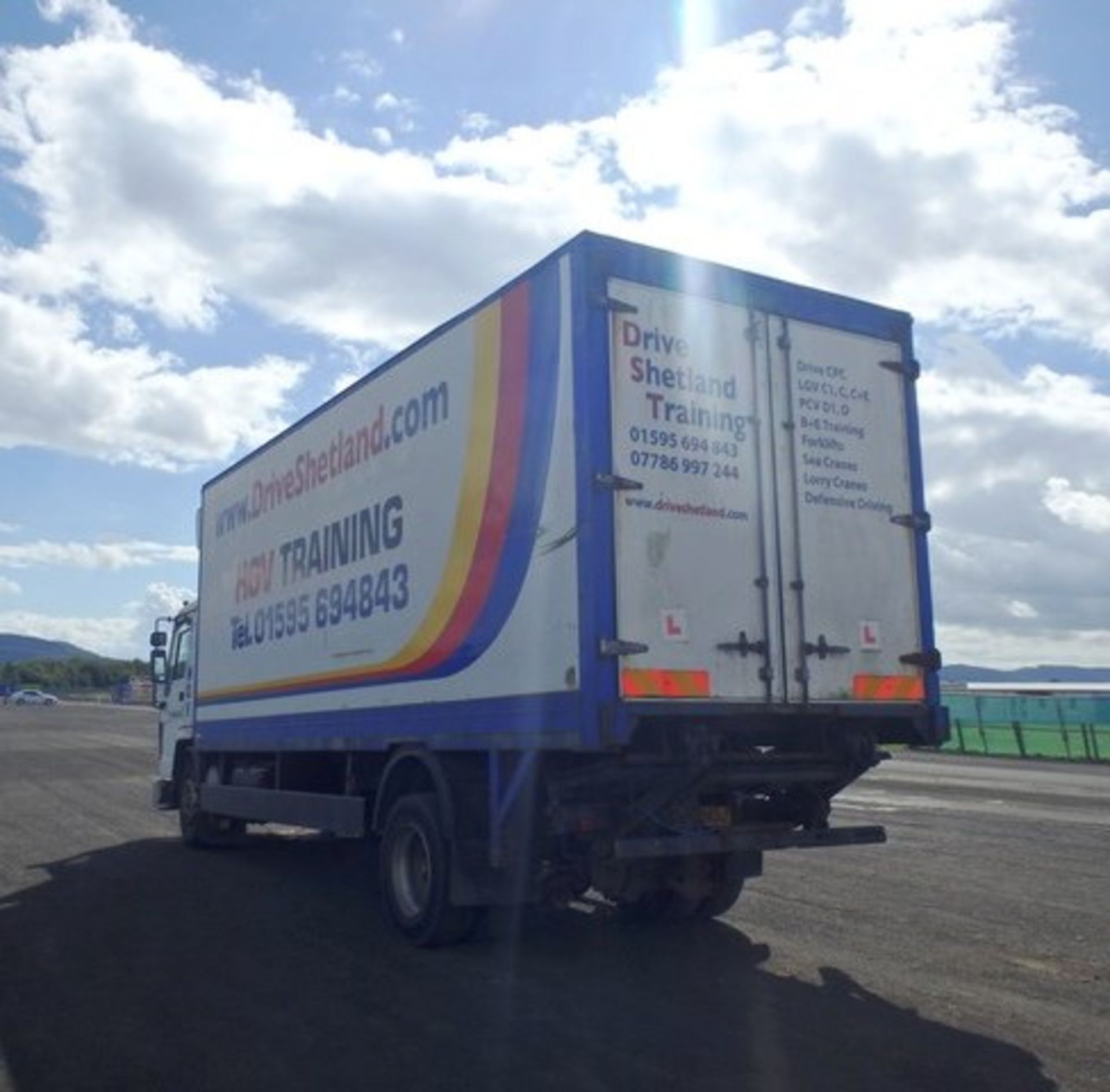 VOLVO MODEL FL7 - 6724ccBody: 2 Dr TruckColor: Green/blackFirst Reg: 25/06/1997Doors: 2MOT: 31/10/ - Image 3 of 15