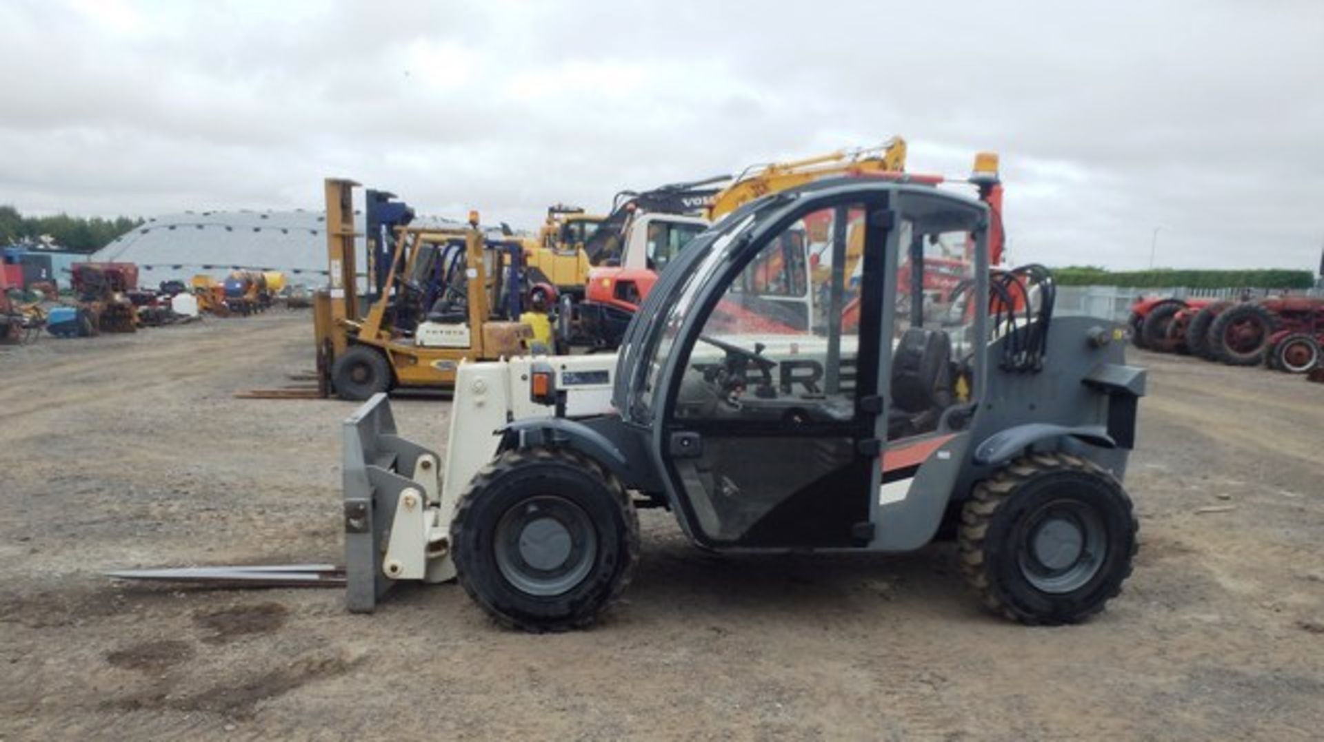 2005 TEREX GTH2506 TELEHANDLER, SN 12706, 3584 HOURS (NOT VERIFIED), 40% TYRE CONDITION, CE PLATE, - Image 7 of 14