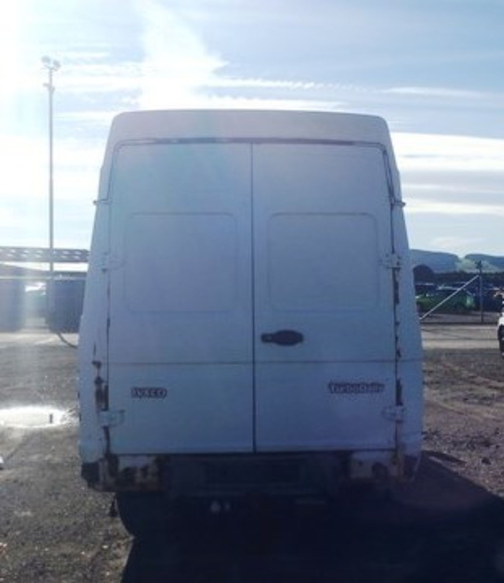 IVECO MODEL DAILY (D) - 2800ccBody: 2 Dr VanColor: WhiteFirst Reg: 06/11/1998Doors: 2MOT: Mileage: - Image 4 of 8