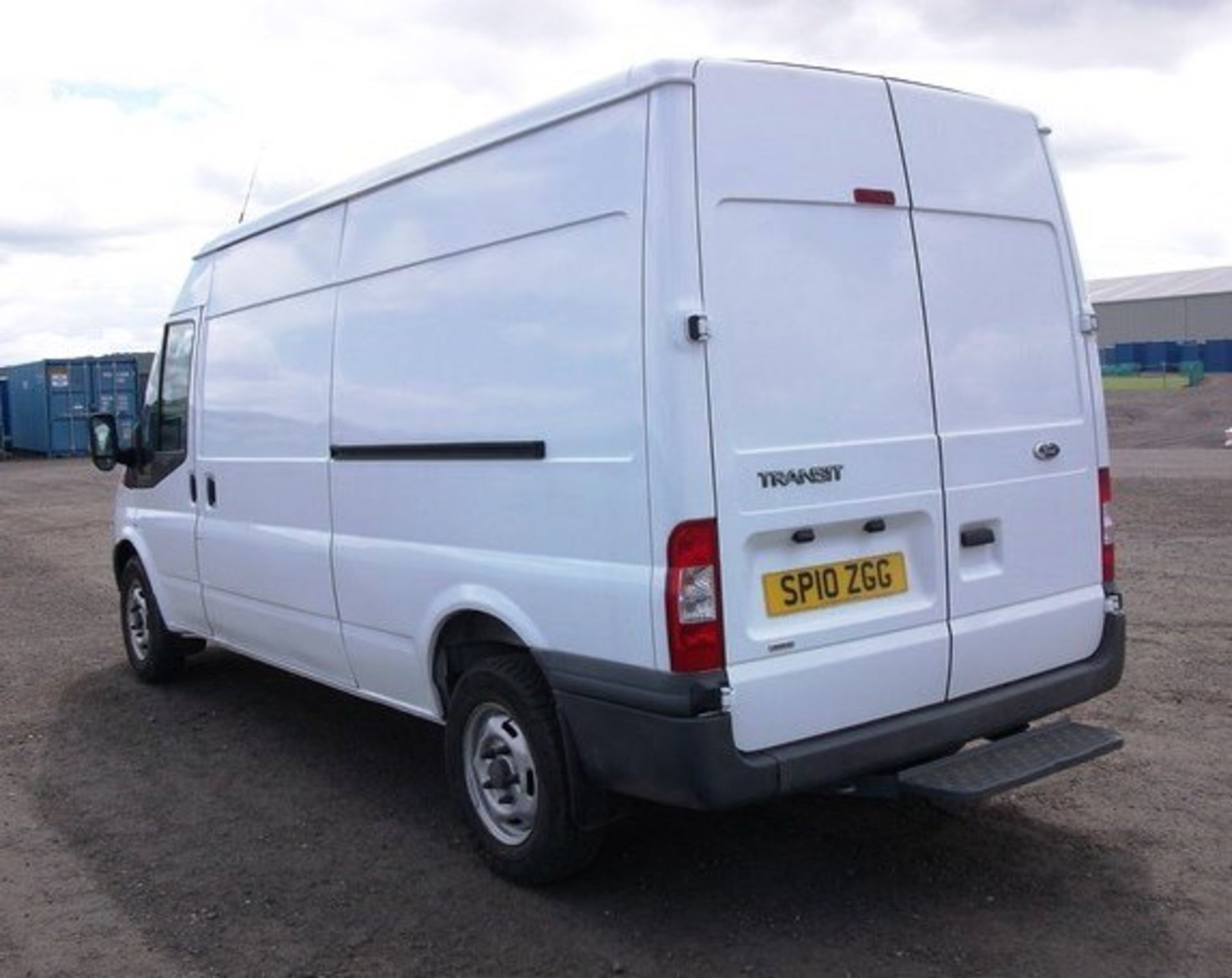 FORD MODEL TRANSIT 140 T350L RWD - 2402ccBody: 2 Dr VanColor: WhiteFirst Reg: 25/03/2010Doors: 2MOT: - Image 6 of 10