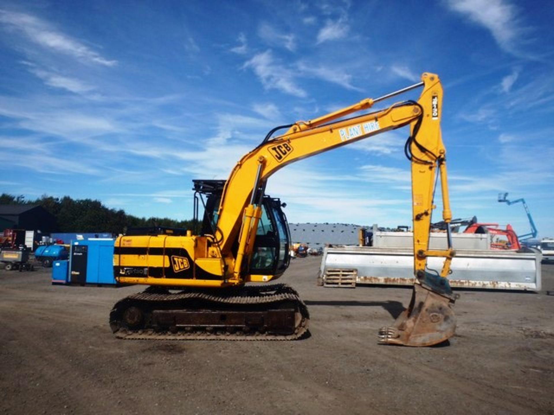 2003 JCB JS130 EXCAVATOR, SN 0890840, 12800 HOURS (NOT VERIFIED), TWO BUCKETS, FITTED WITH QUICK - Image 10 of 15