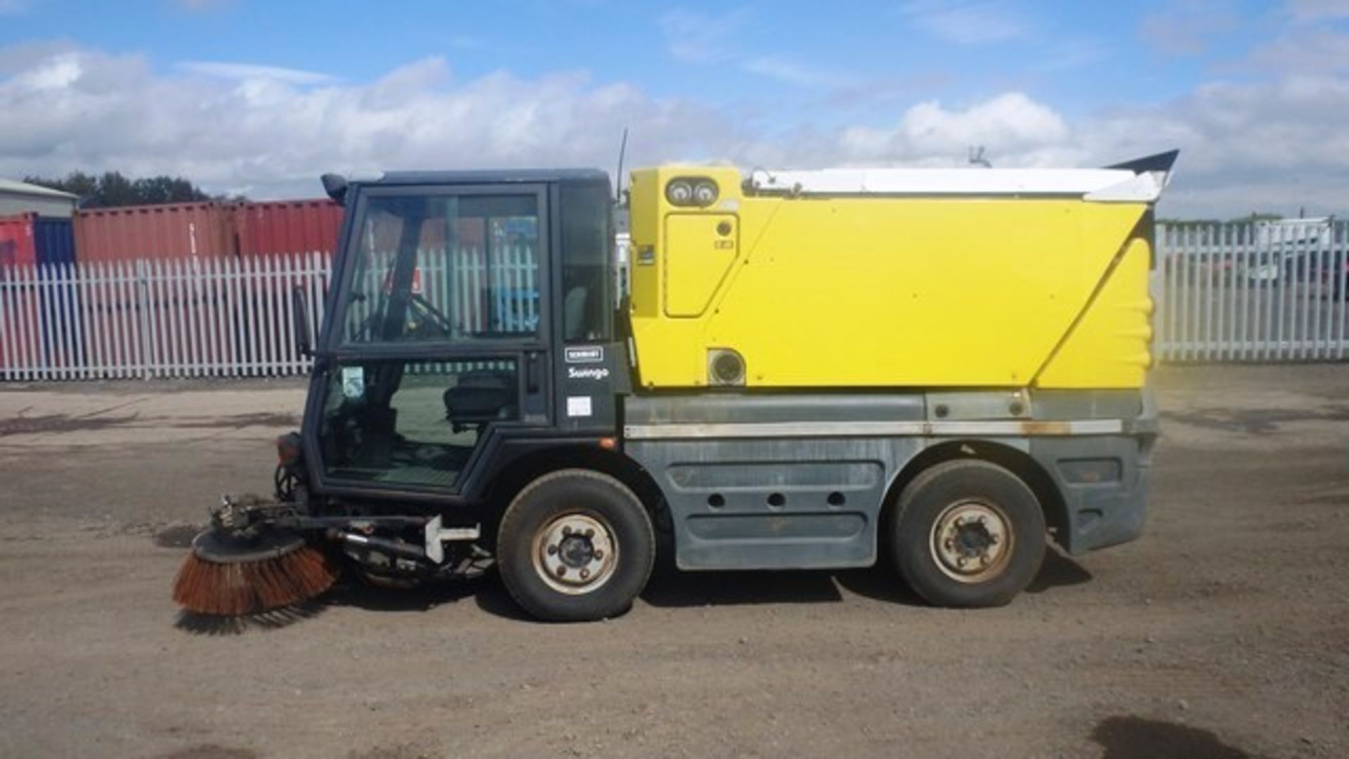 SCHMIDT MODEL SWINGO COMPACT 200 - 2800ccBody: 2 DrColor: WhiteFirst Reg: 08/11/2002Doors: 2MOT: - Image 6 of 13