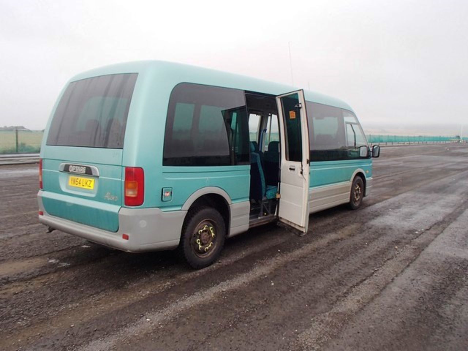 OPTARE MODEL ALERO - 2800ccBody: 2 Dr MinibusColor: GreenFirst Reg: 01/11/2004Doors: 2MOT: 12/10/ - Image 10 of 14