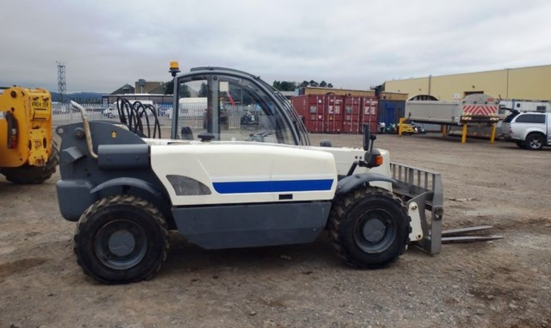 2005 TEREX GTH2506 TELEHANDLER, SN 12706, 3584 HOURS (NOT VERIFIED), 40% TYRE CONDITION, CE PLATE, - Image 11 of 14