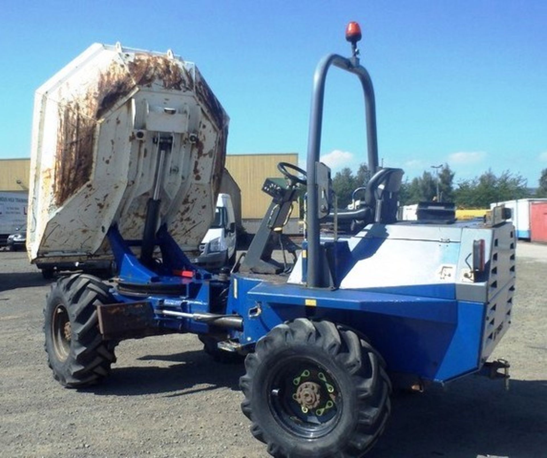 2007 TEREX 6 TON SWIVEL DUMPER, REG NO Q586 UDS - Image 8 of 15