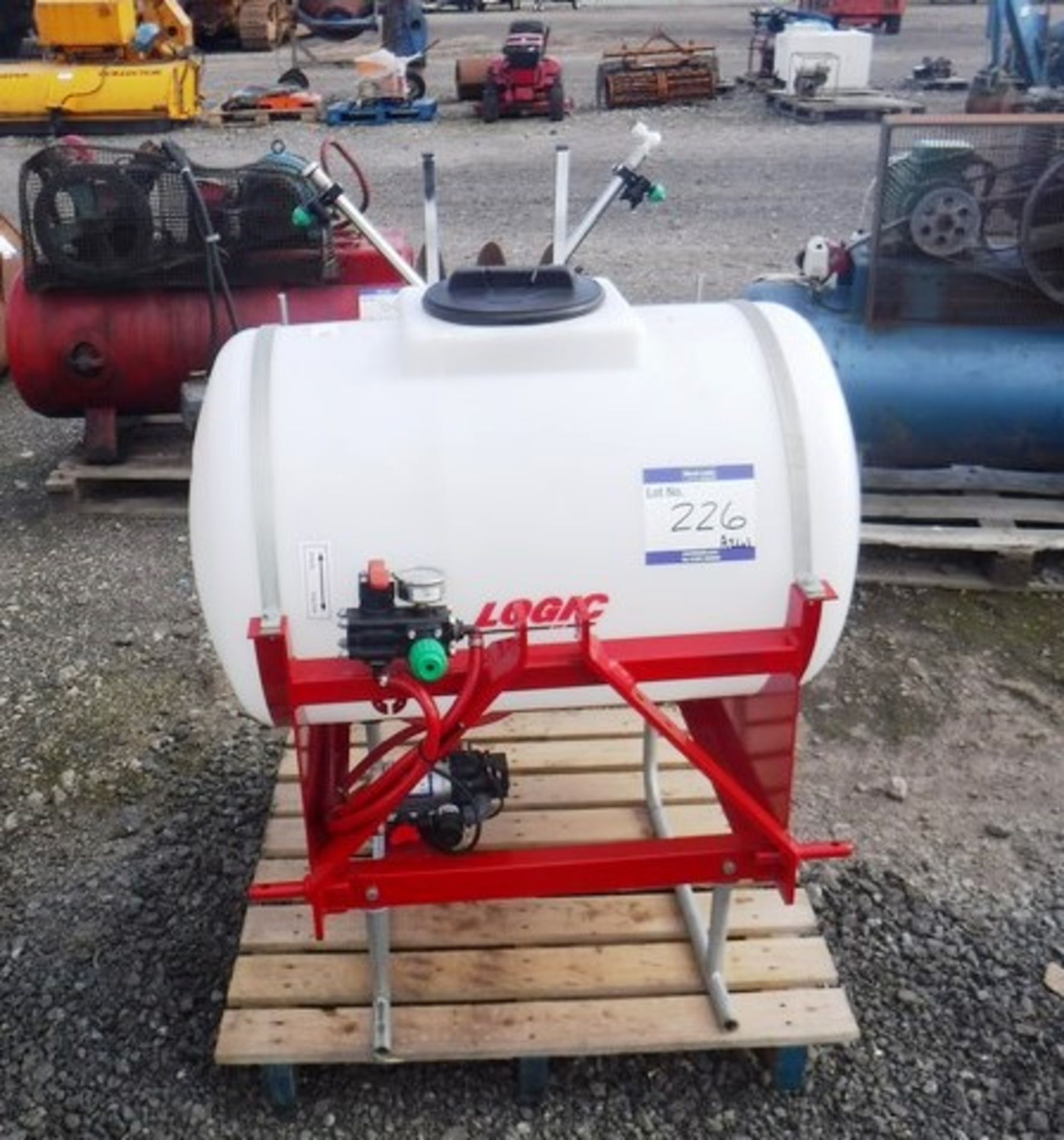 LOGIC SPRAYER, 270 LITRE, SN 45617, 3 METRE BOOMS