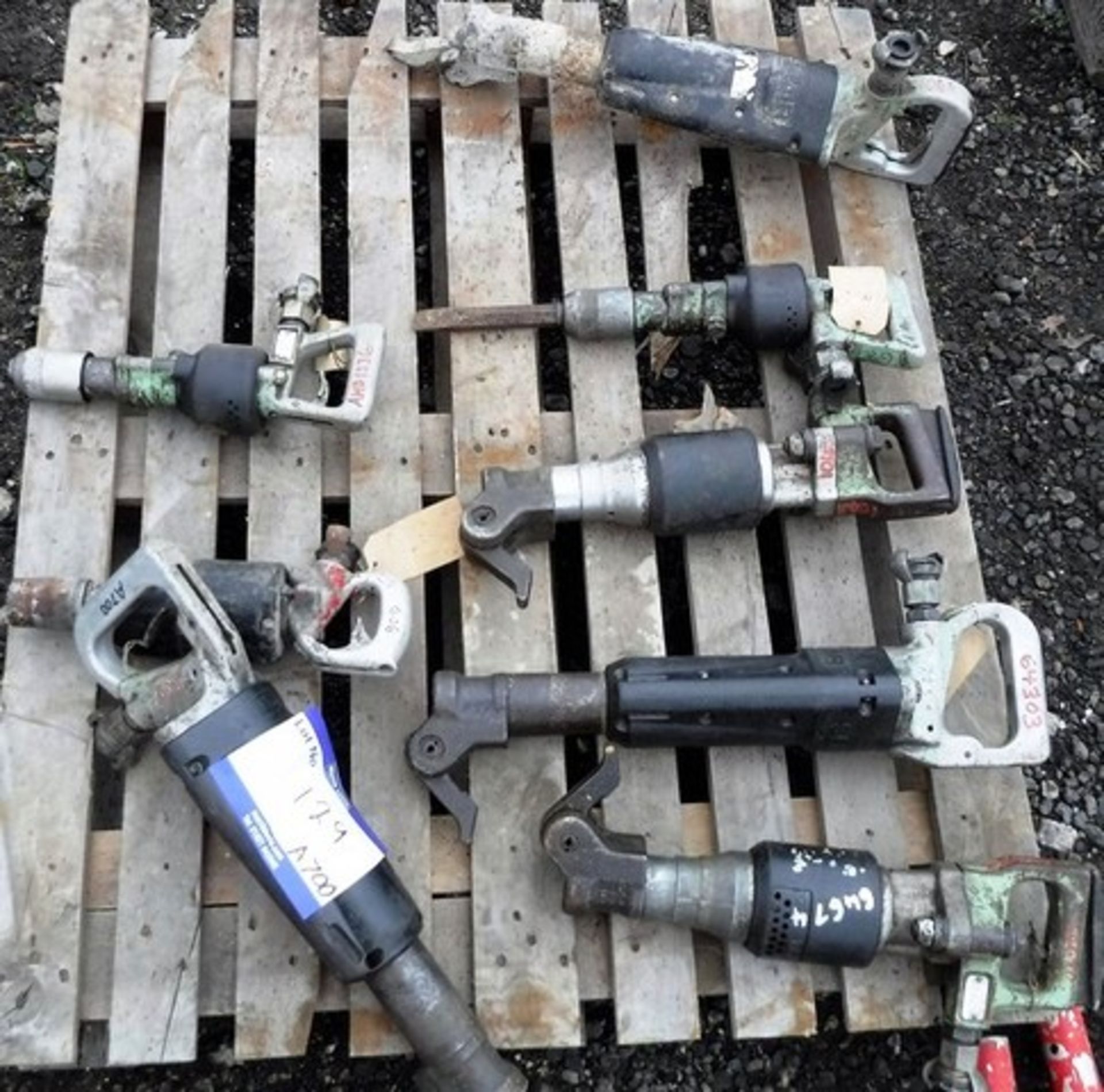 7 X AIR HAMMERS FOR SPARES OR REPAIRSAMB1336, AMB406, 63963,64674,1043, 64674, 1044