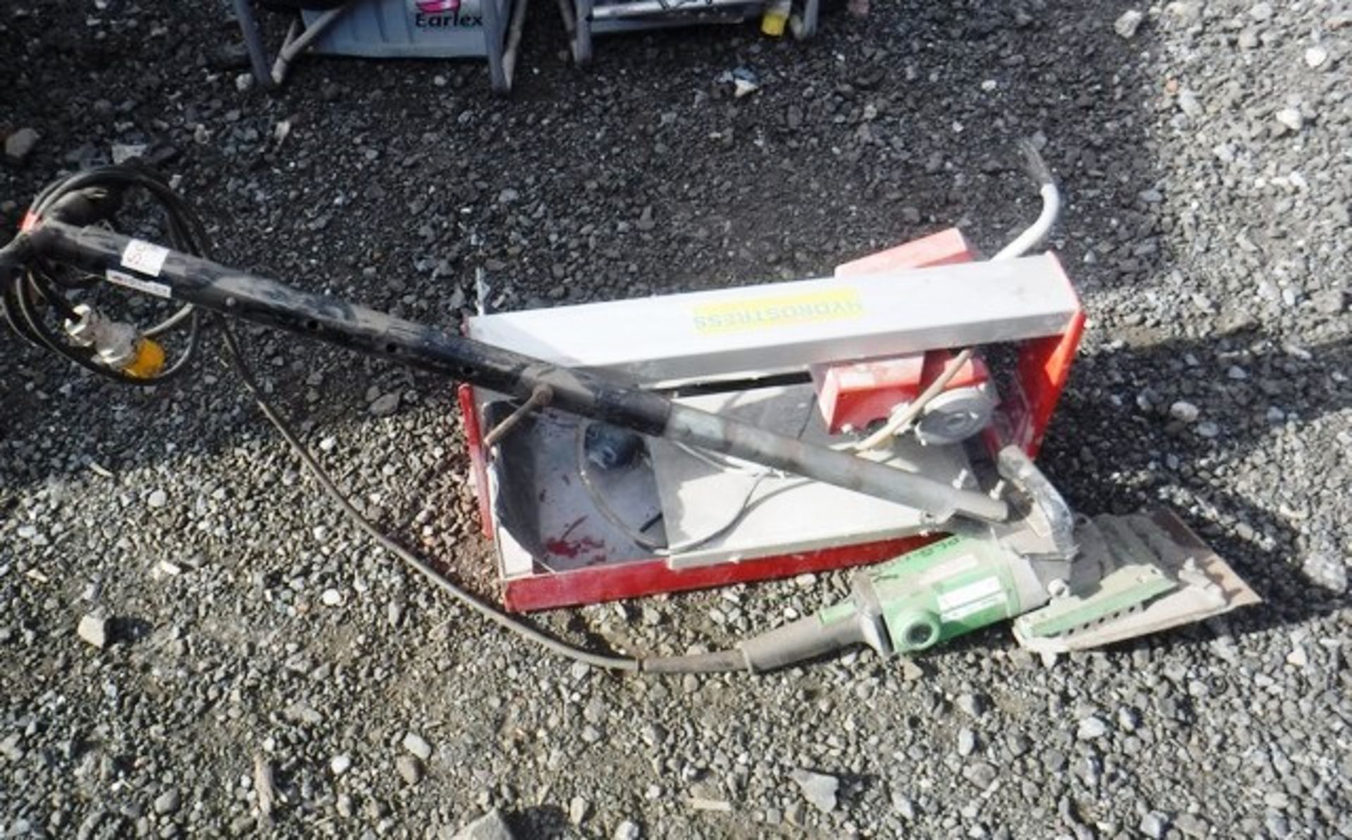 1 TILE CUTTER SP32-003, 1 TILE LIFTER SP68-001**REPOSSESSED - DIRECT FROM FINANCE COMPANY**