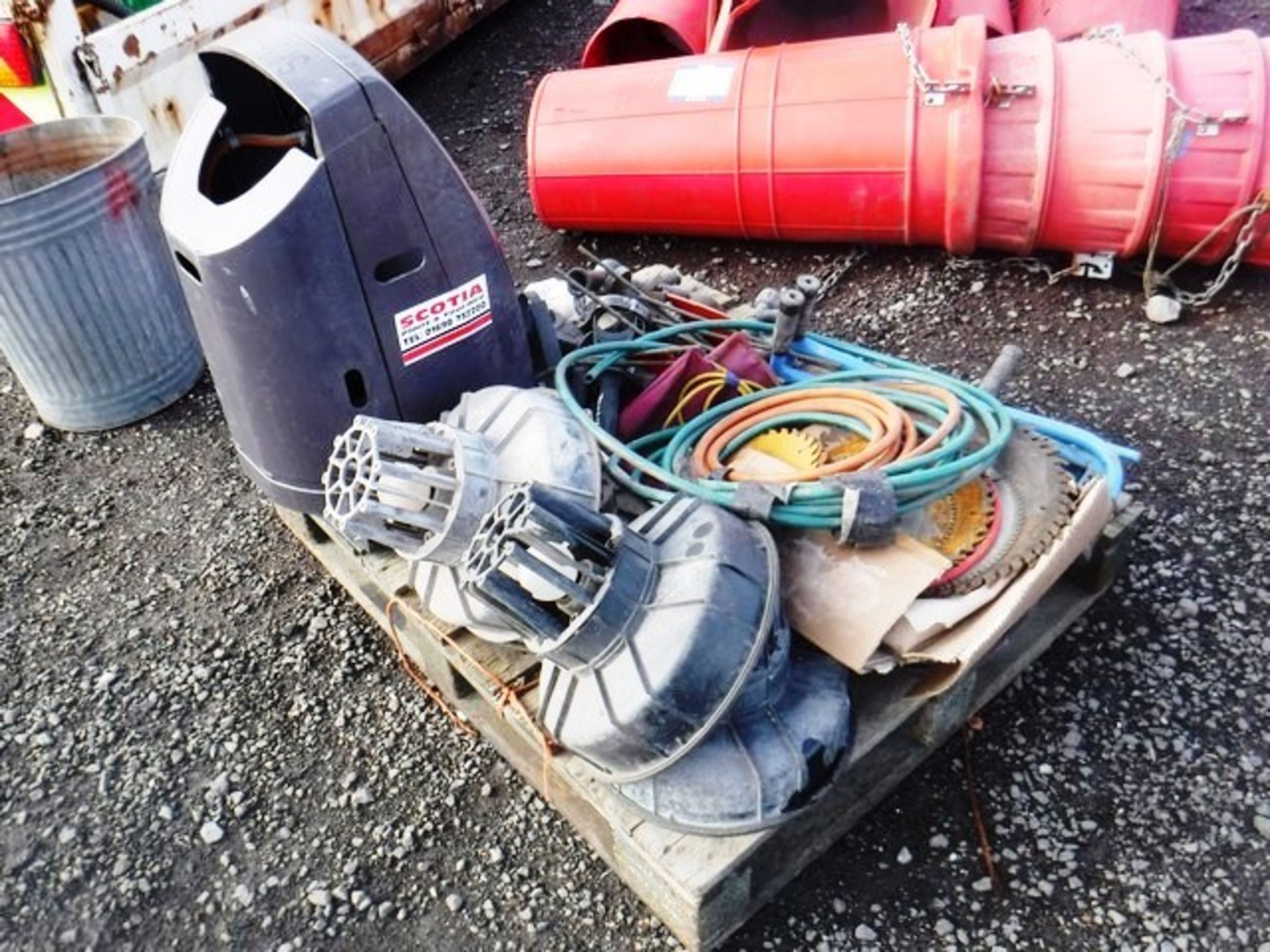 PALLET OF MISCELLANEOUS ITEMS**REPOSSESSED - DIRECT FROM FINANCE COMPANY**