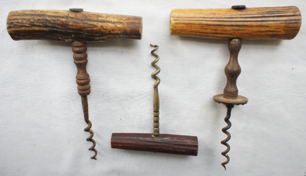Three horn/antler handle corkscrews - Image 2 of 5