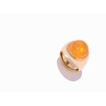 Yellow gold and fire opal ringAttributed USA, 20th centuryChunky cabochon fire opal ringTotal