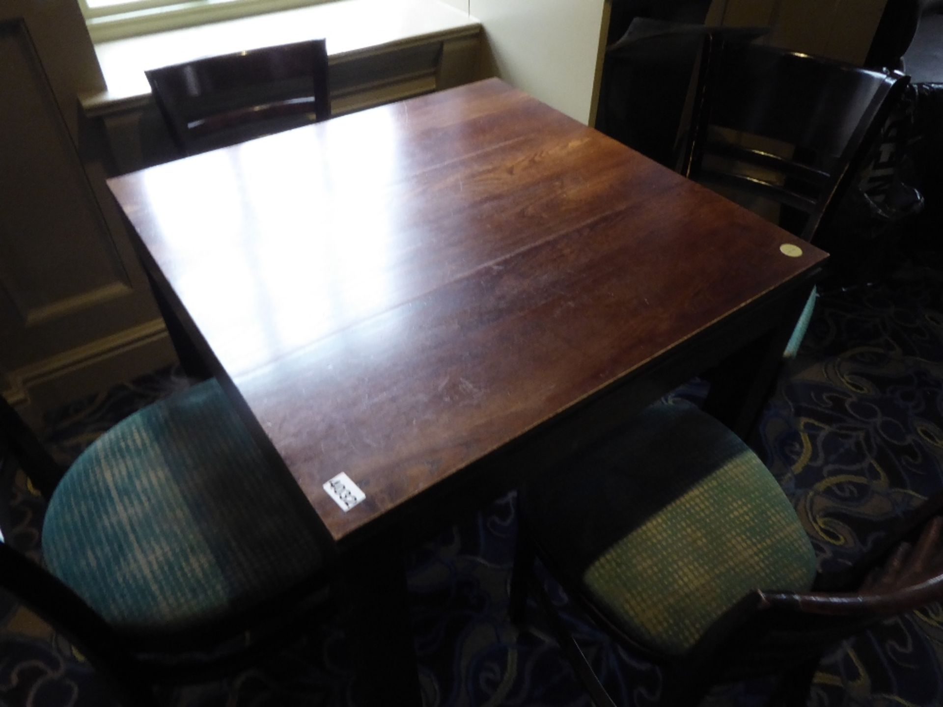 Solid wood table 800x800 with 4 chairs