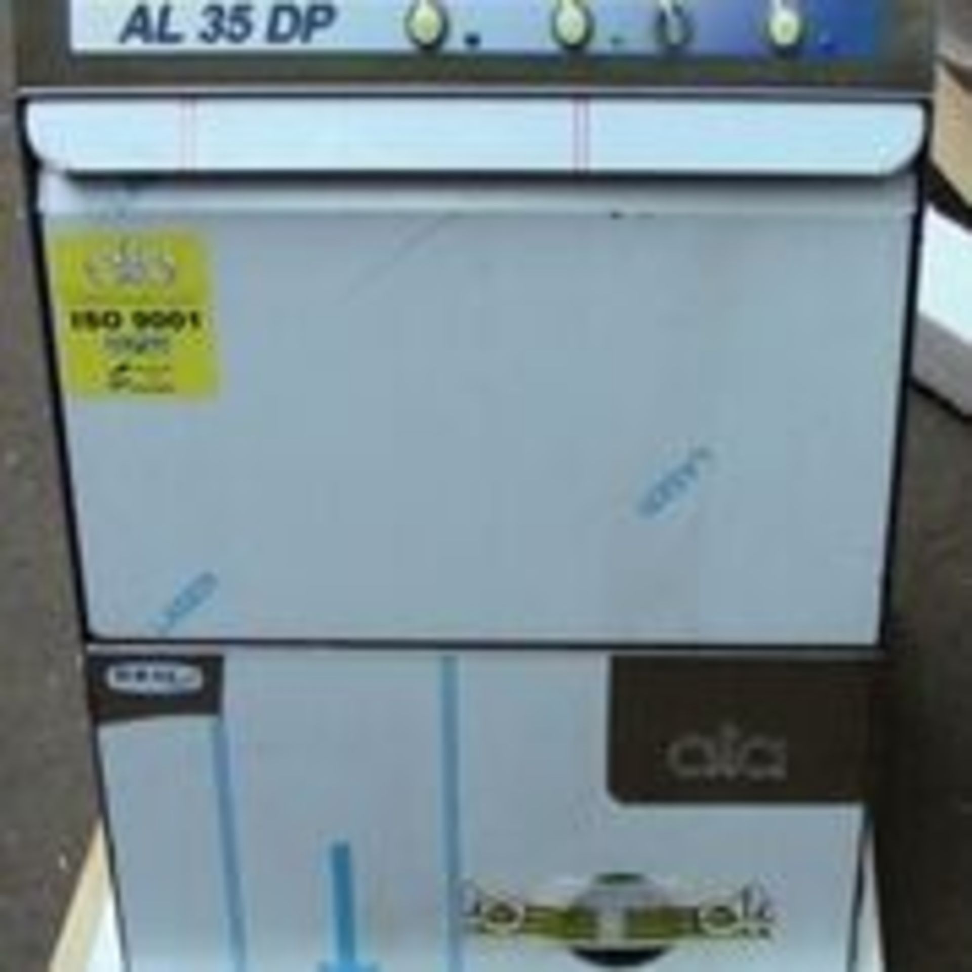 Undercounter Glasswasher 350mm basket with drain pump ,2 minute cycle , 220mm Internal clearance , 2