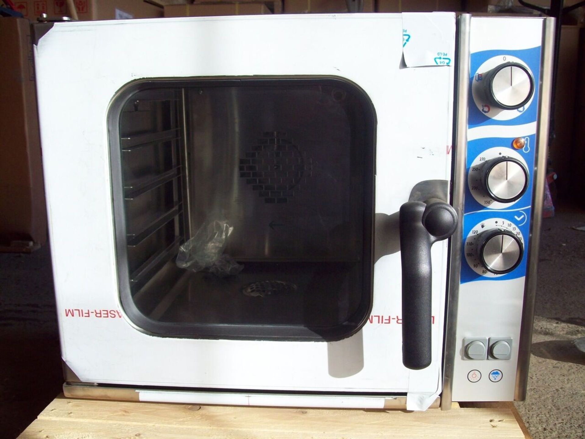 Foinox Convection Oven 4 x 2/3 Gn 550mm x 590mm x 458mm, Big performance, small size: MM2/3 is the c