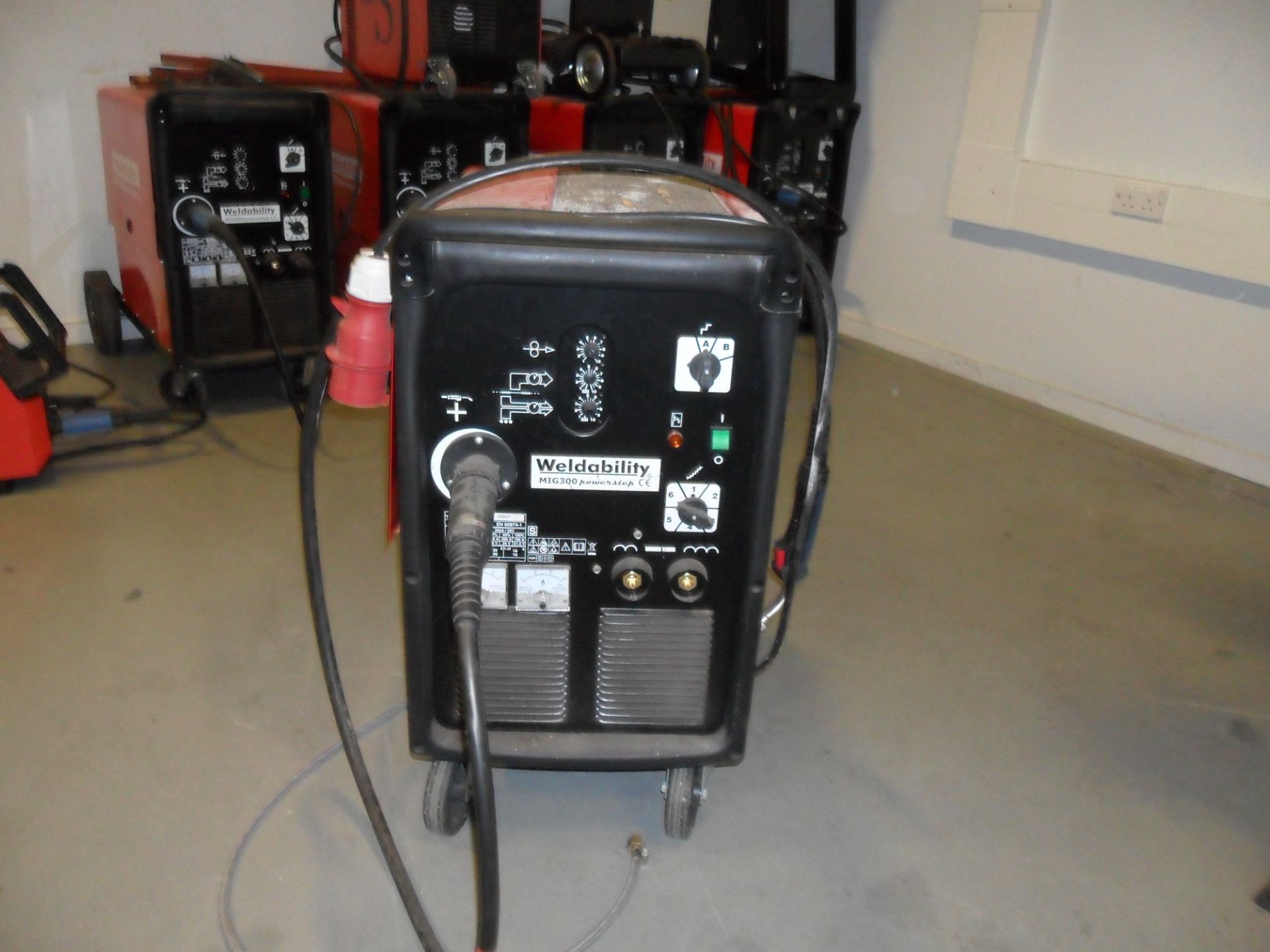 Weldability Mig 300 Powerstep Welder includes leads and welding torch if shown in photo.