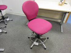 Cloth upholstered high swivel chair with foot rest